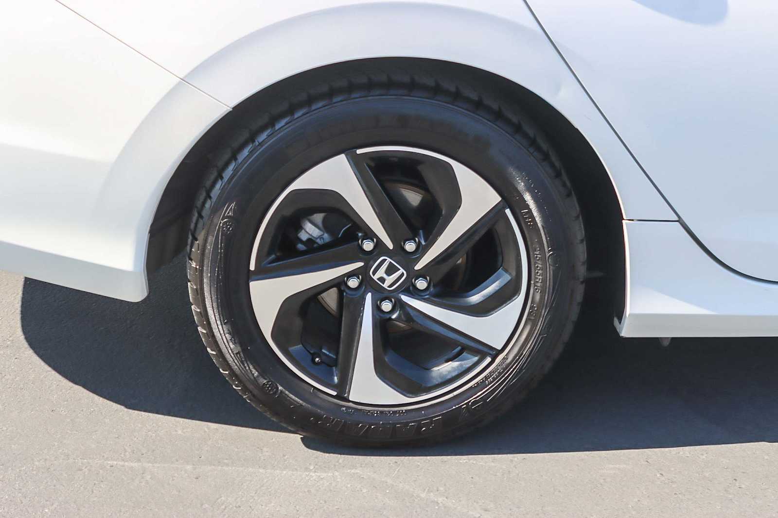 Thumbnail: 2021 Honda Insight - 10