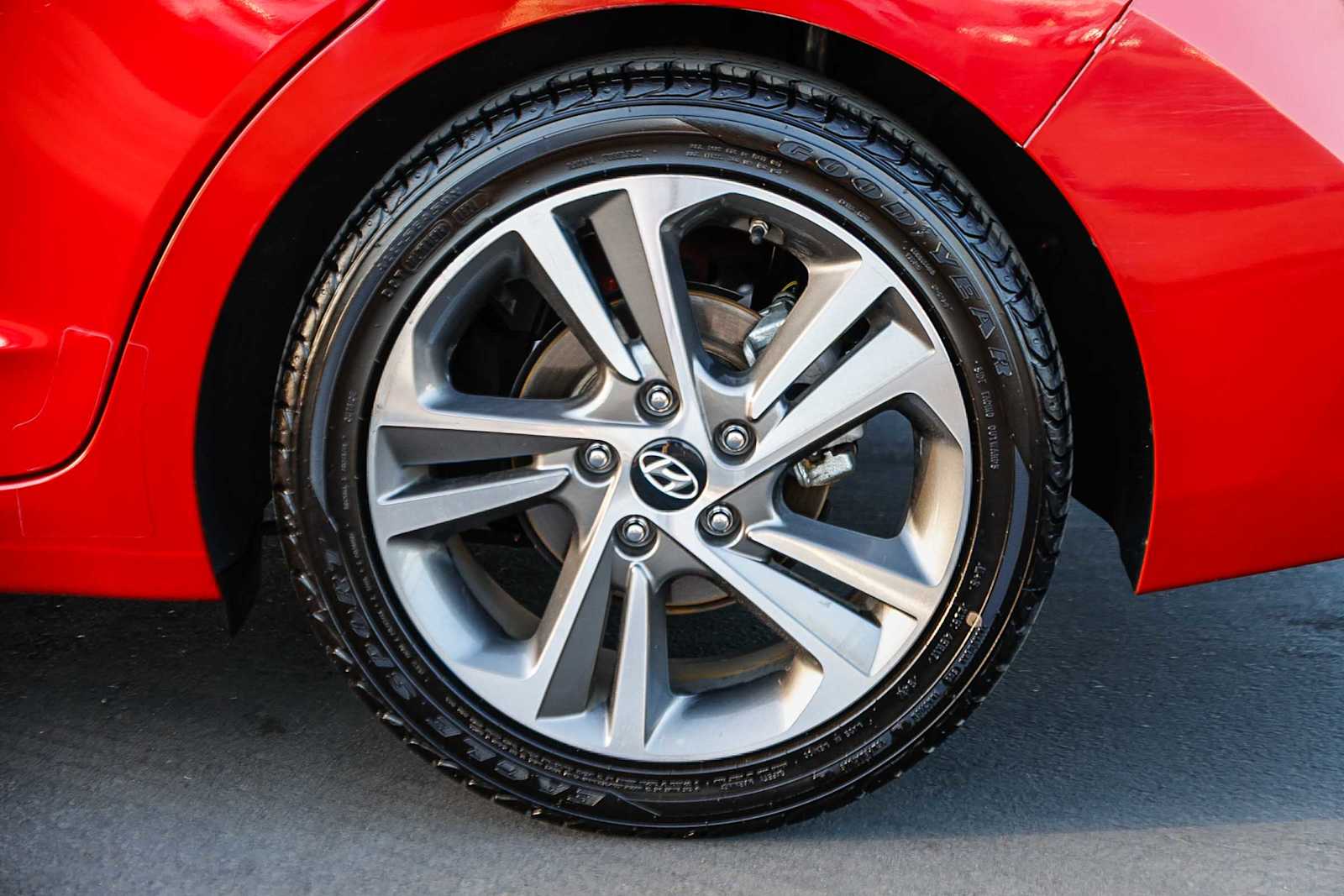 Thumbnail: 2017 Hyundai Elantra - 10