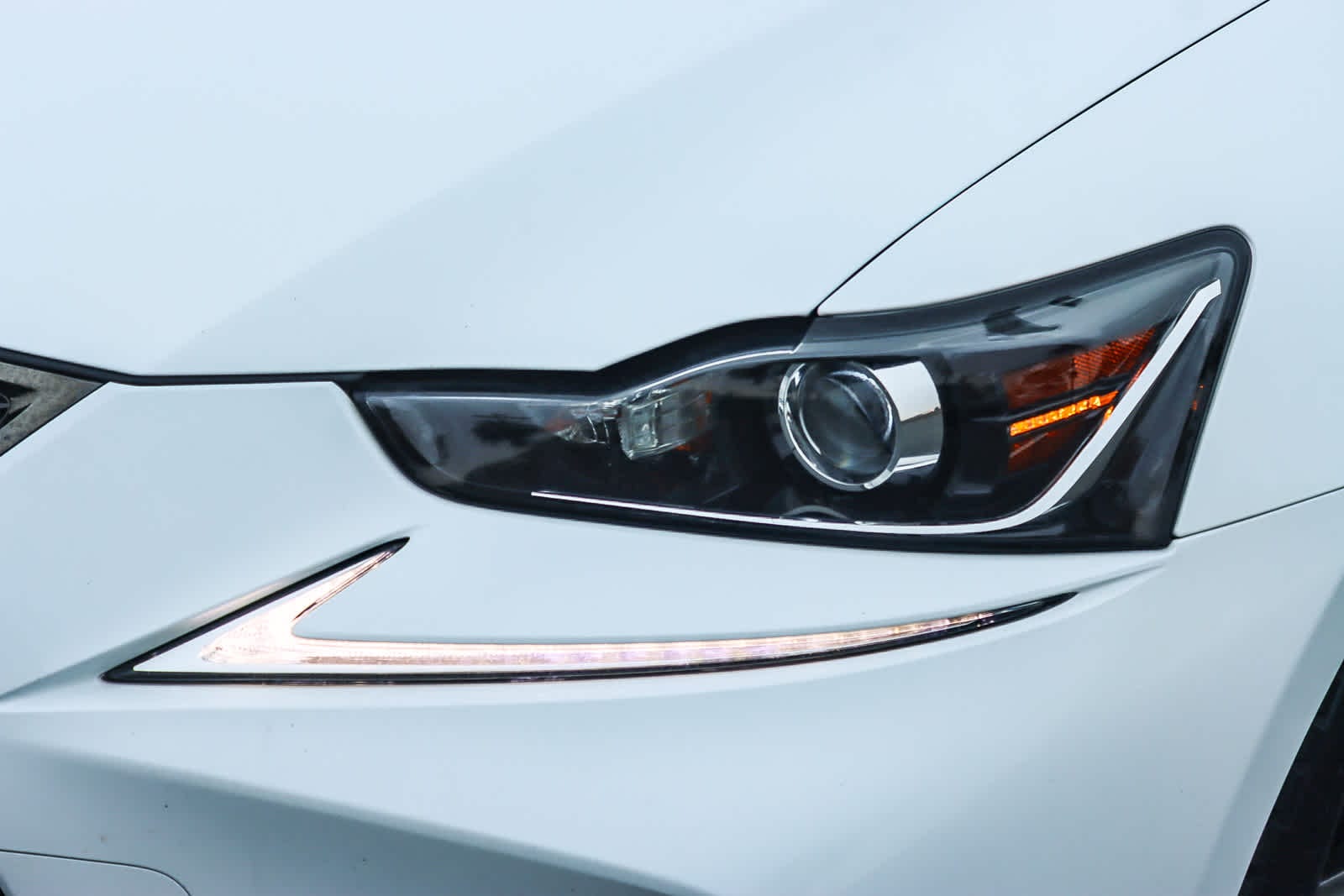 Thumbnail: 2018 Lexus IS - 7