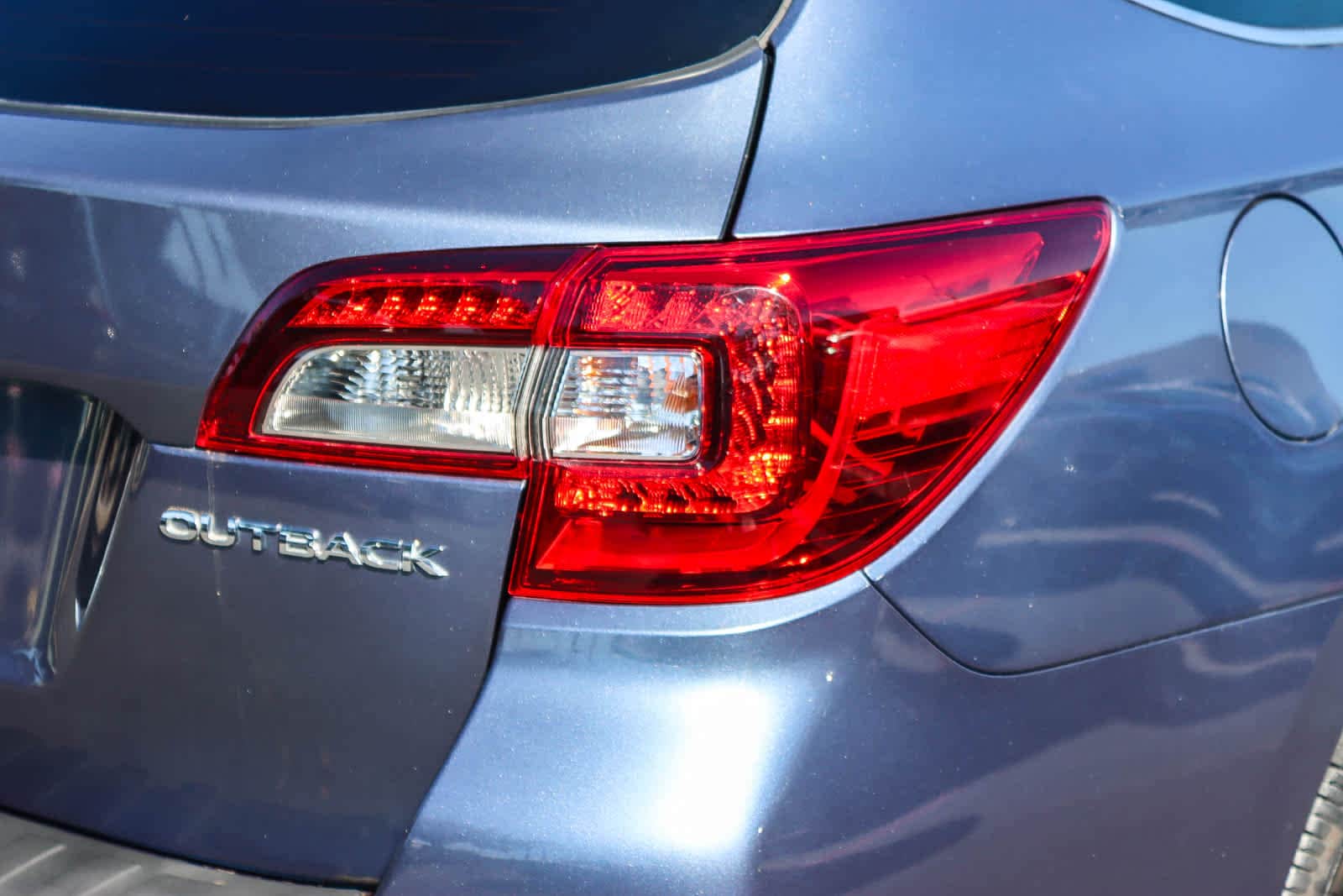 Thumbnail: 2018 Subaru Outback - 8