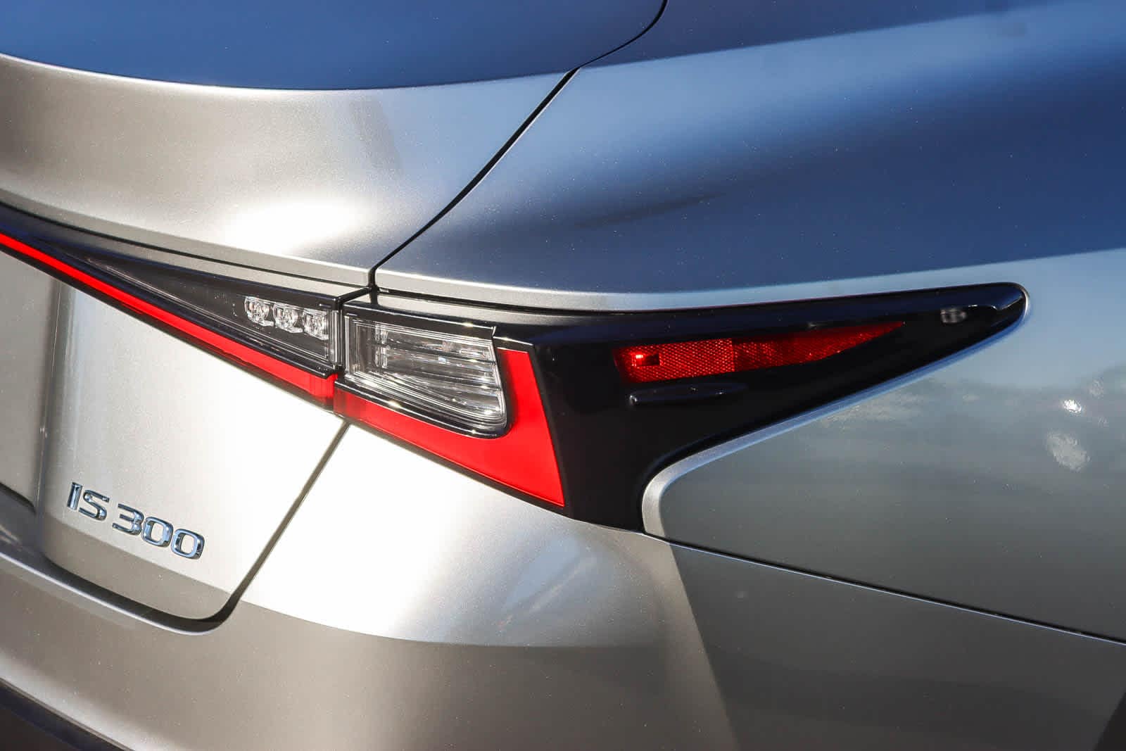 Thumbnail: 2021 Lexus IS - 8