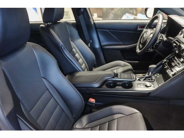 Thumbnail: 2025 Lexus IS - 18