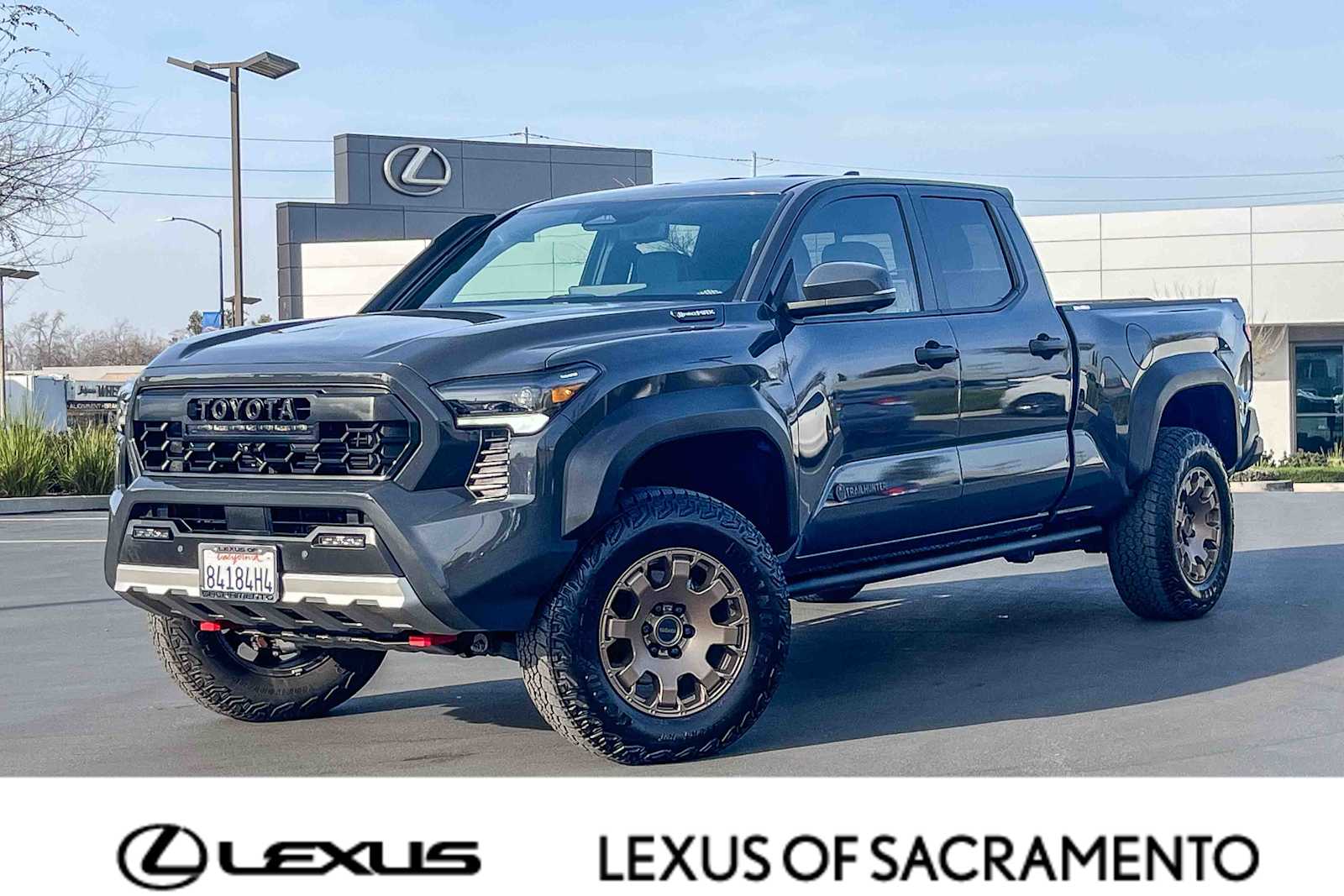 2025 Toyota Tacoma i-FORCE MAX Trailhunter photo 1