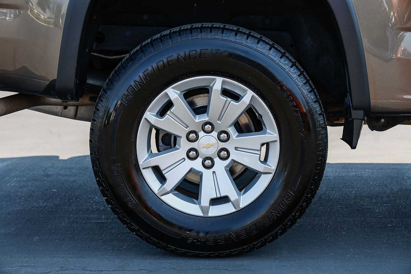 Thumbnail: 2015 Chevrolet Colorado - 11