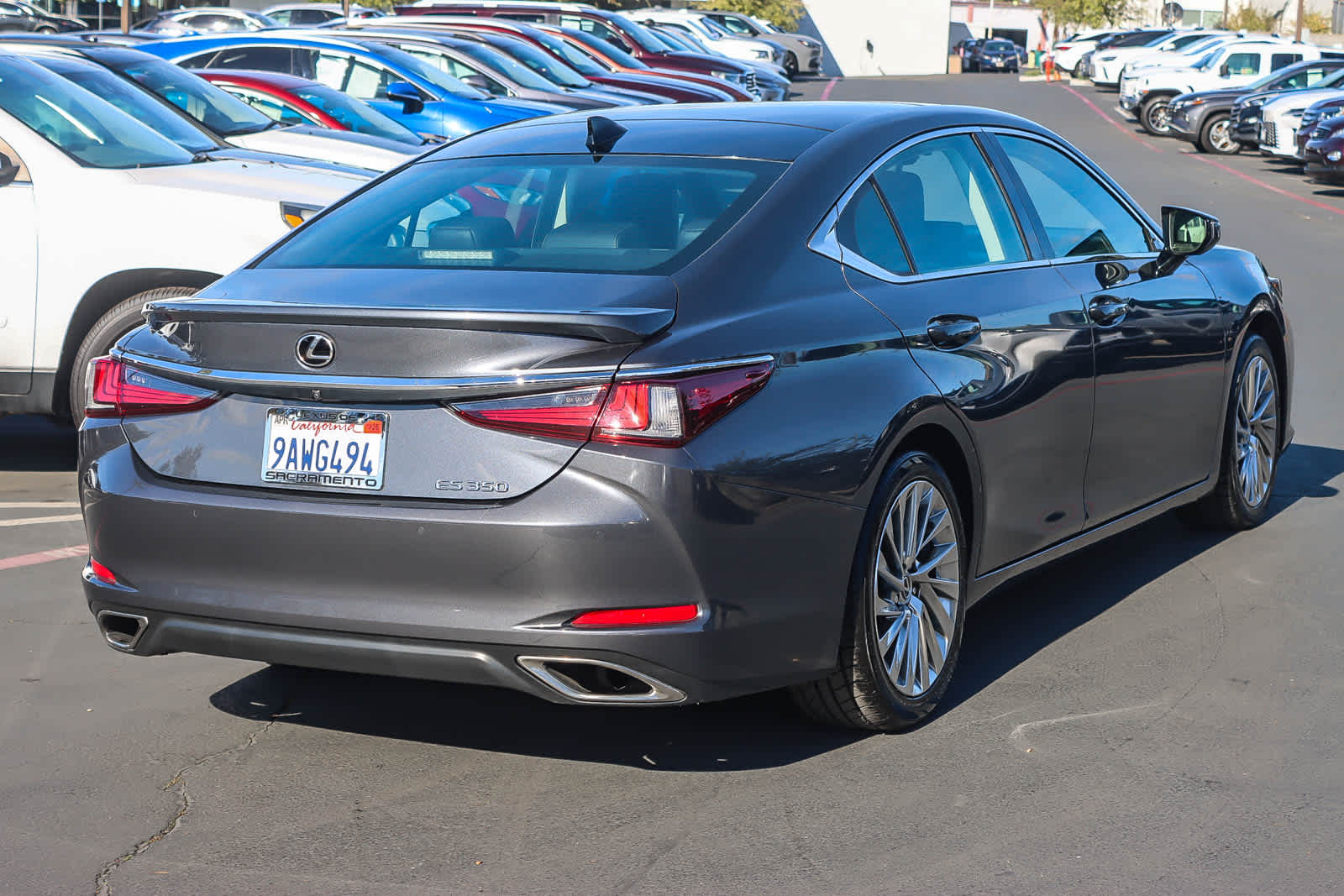 2022 Lexus ES 350 Luxury photo 4