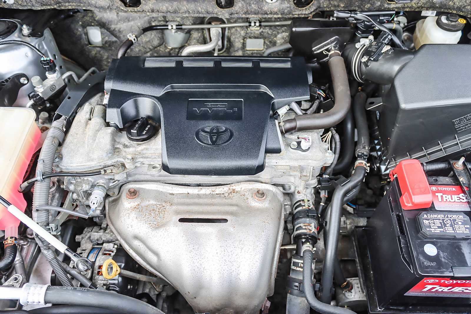 Thumbnail: 2018 Toyota RAV4 - 26