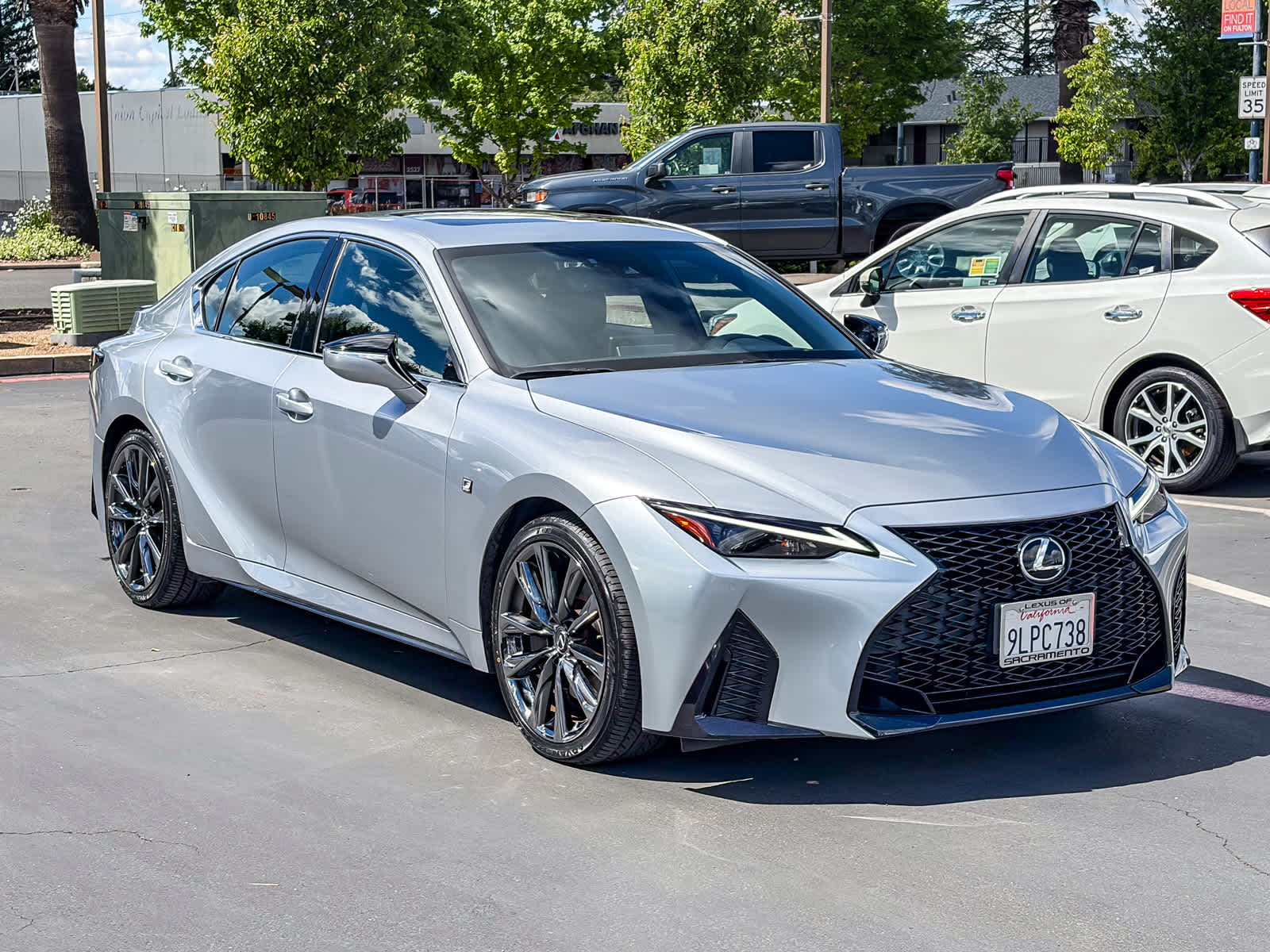 2024 LEXUS IS 350 F SPORT photo 4