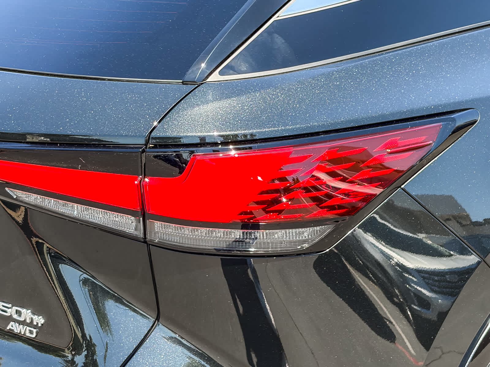 2025 LEXUS RX 450h+ Luxury photo 3