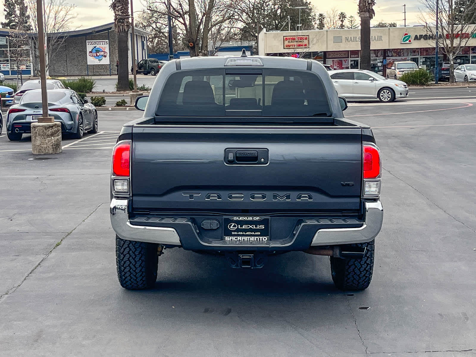 2023 Toyota Tacoma TRD Off Road V6 photo 2