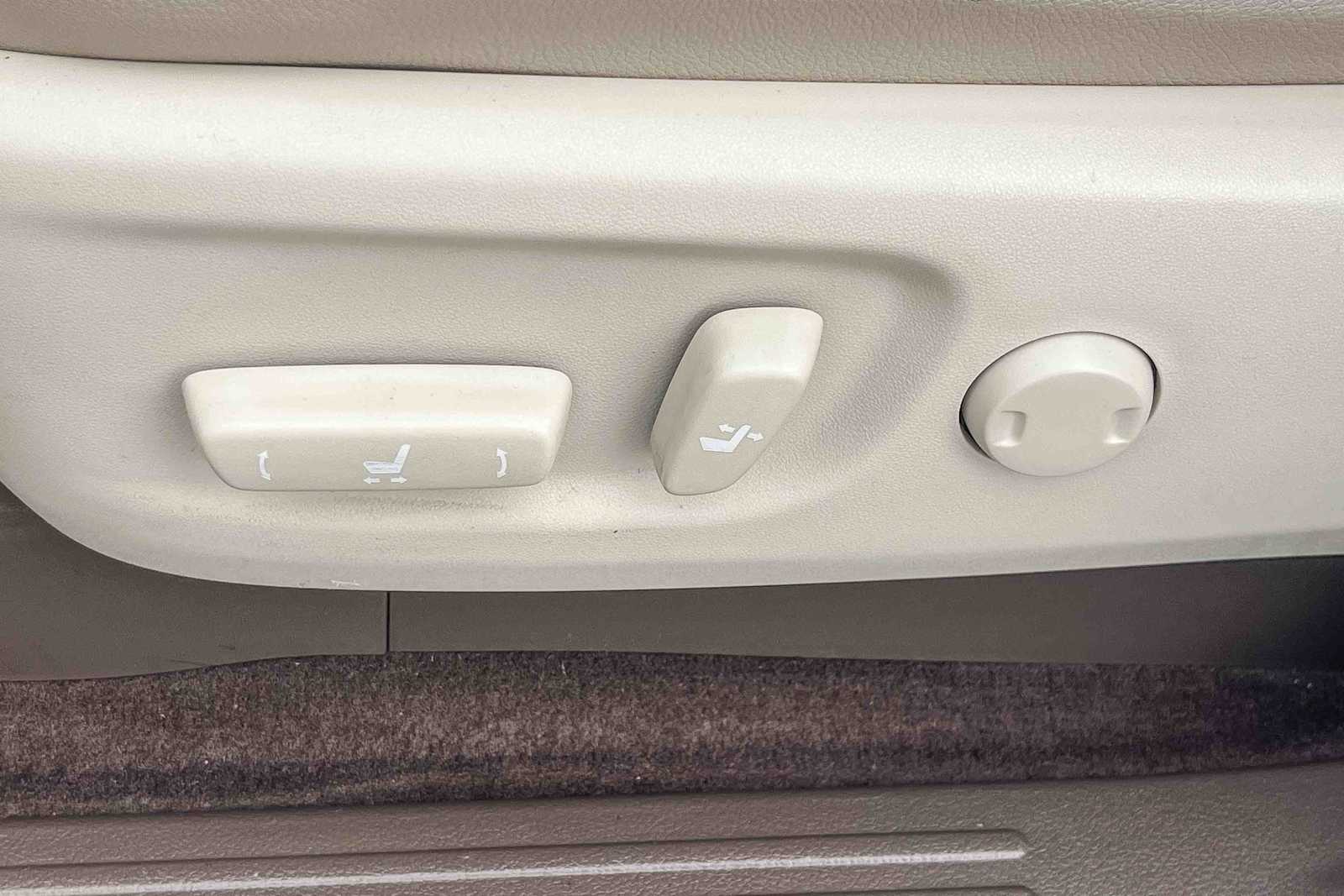 Thumbnail: 2018 Lexus GX - 22