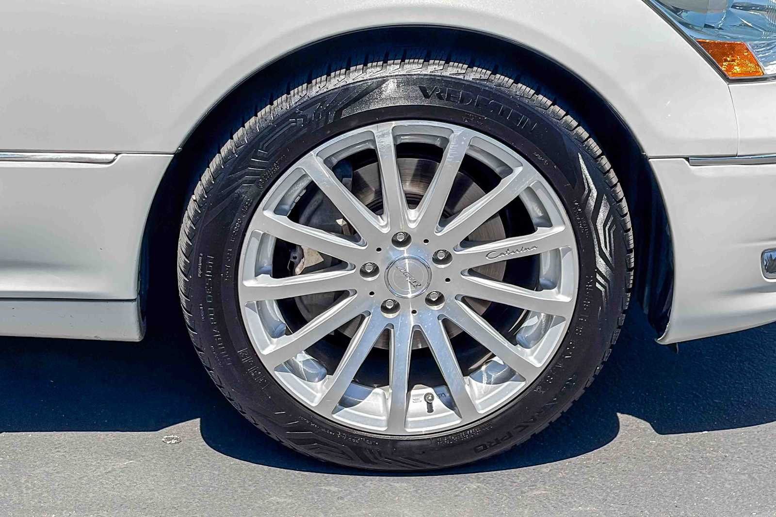 Thumbnail: 2006 Lexus LS - 9