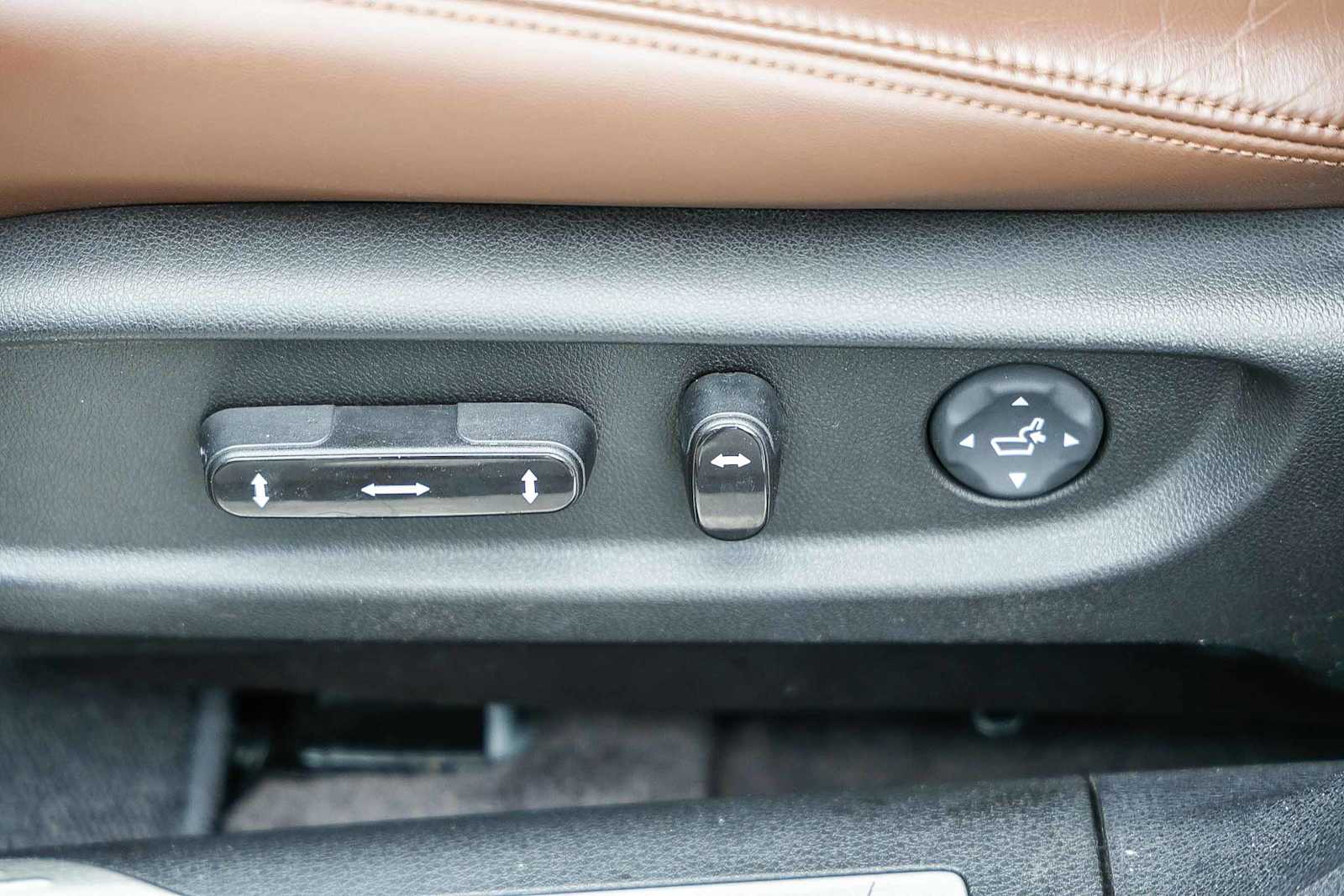 Thumbnail: 2018 Acura RLX - 22