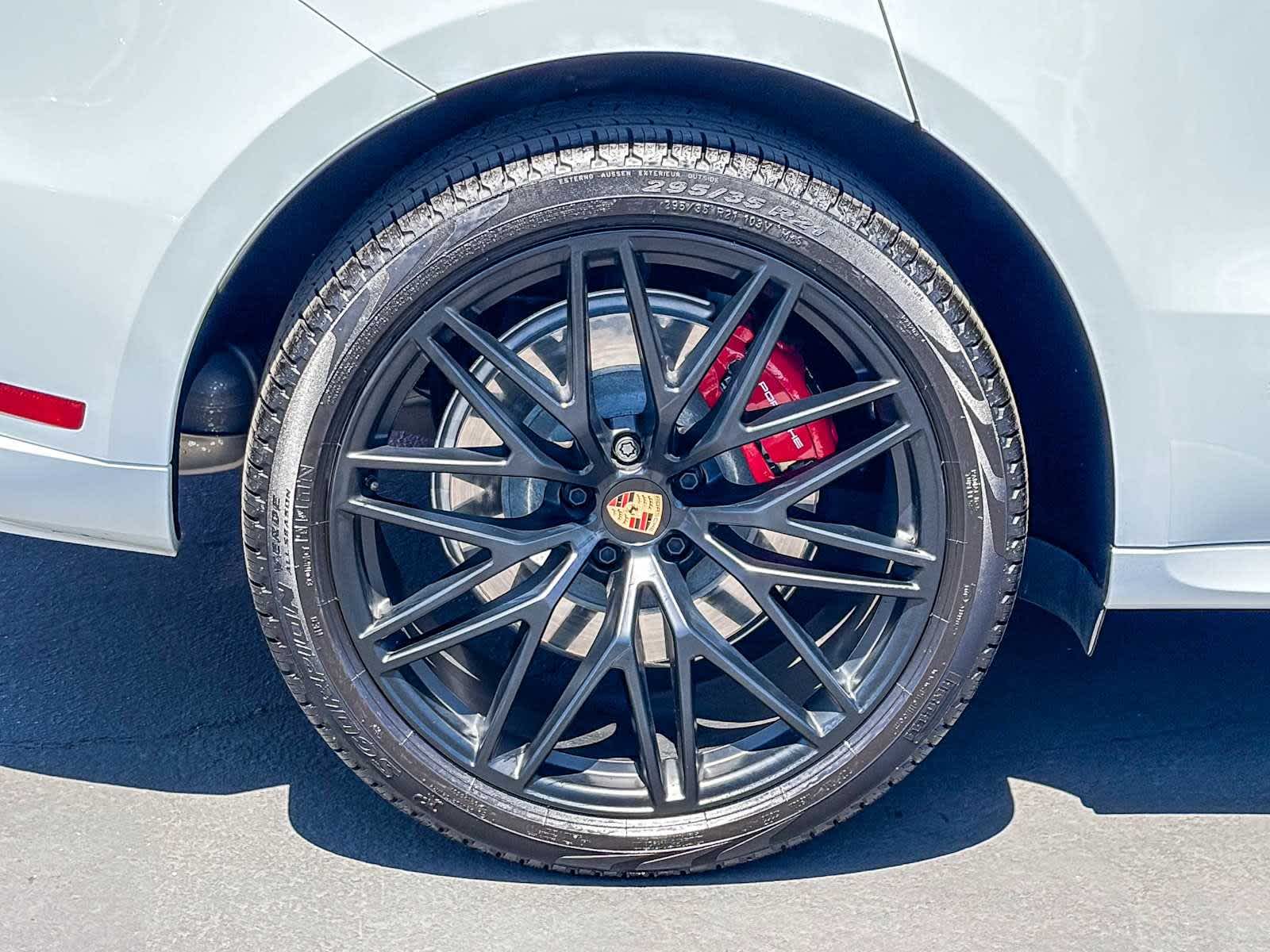 2023 Porsche Macan GTS - Photo 10