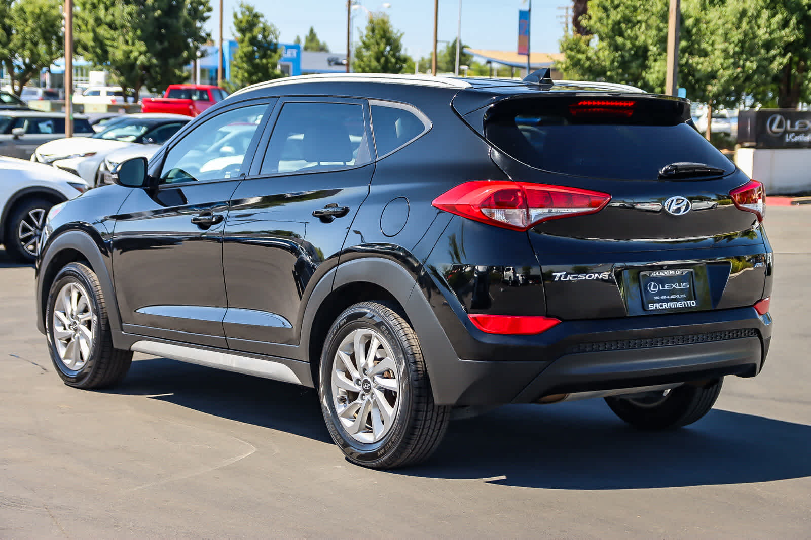 2017 Hyundai Tucson SE Plus photo 2