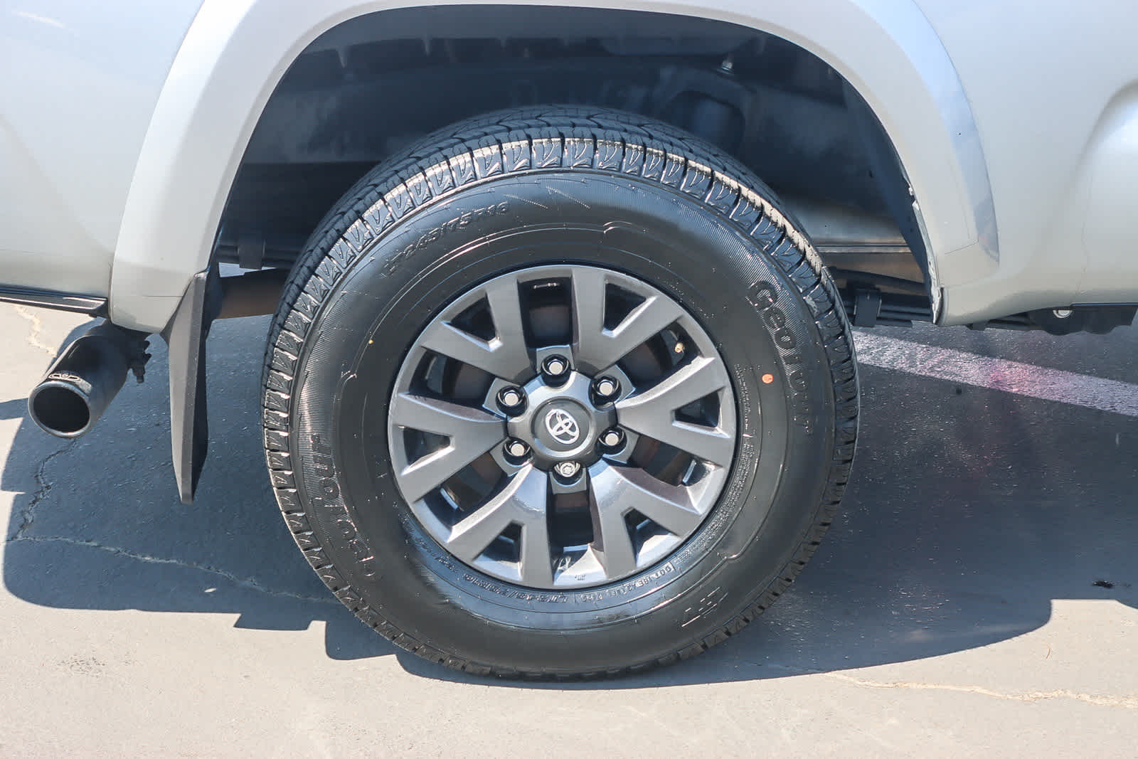 Thumbnail: 2023 Toyota Tacoma - 10