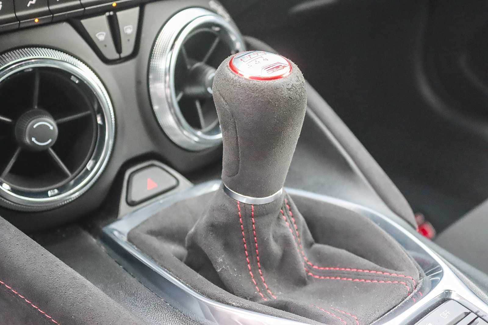 Thumbnail: 2018 Chevrolet Camaro - 19