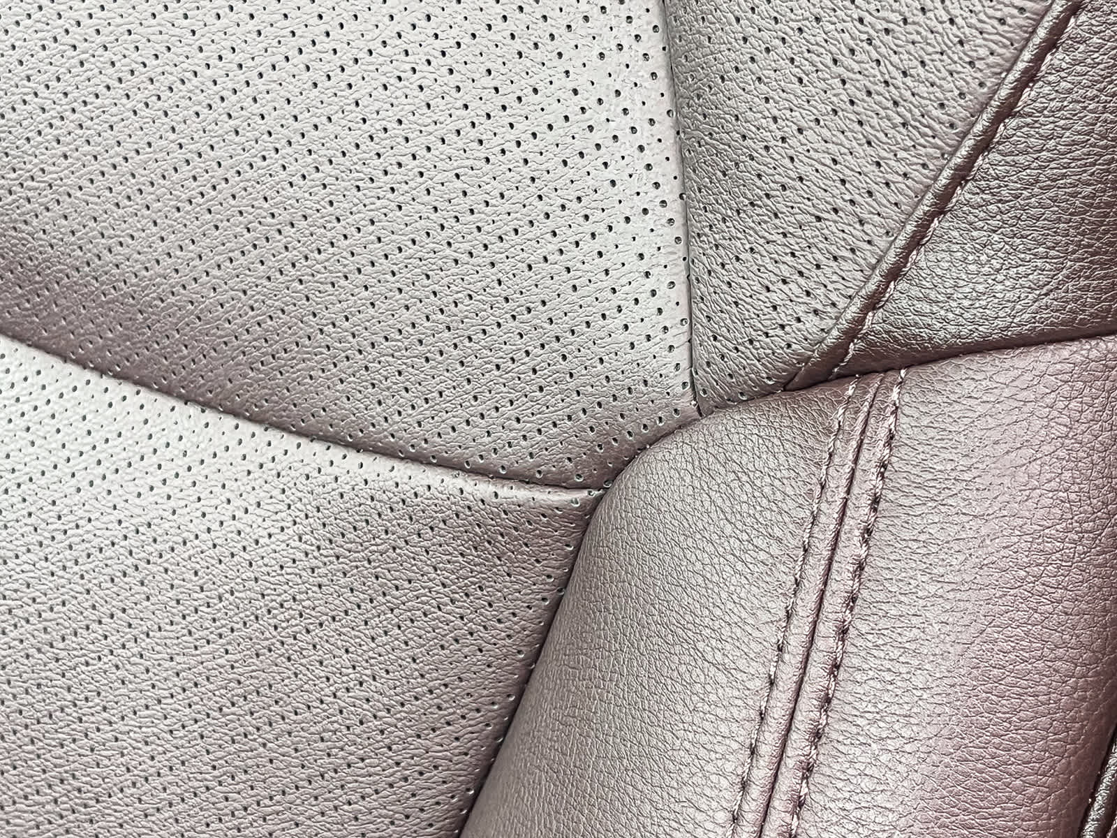 Thumbnail: 2024 Toyota Sienna - 24