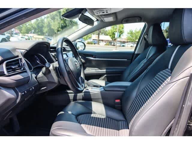 Thumbnail: 2020 Toyota Camry - 16