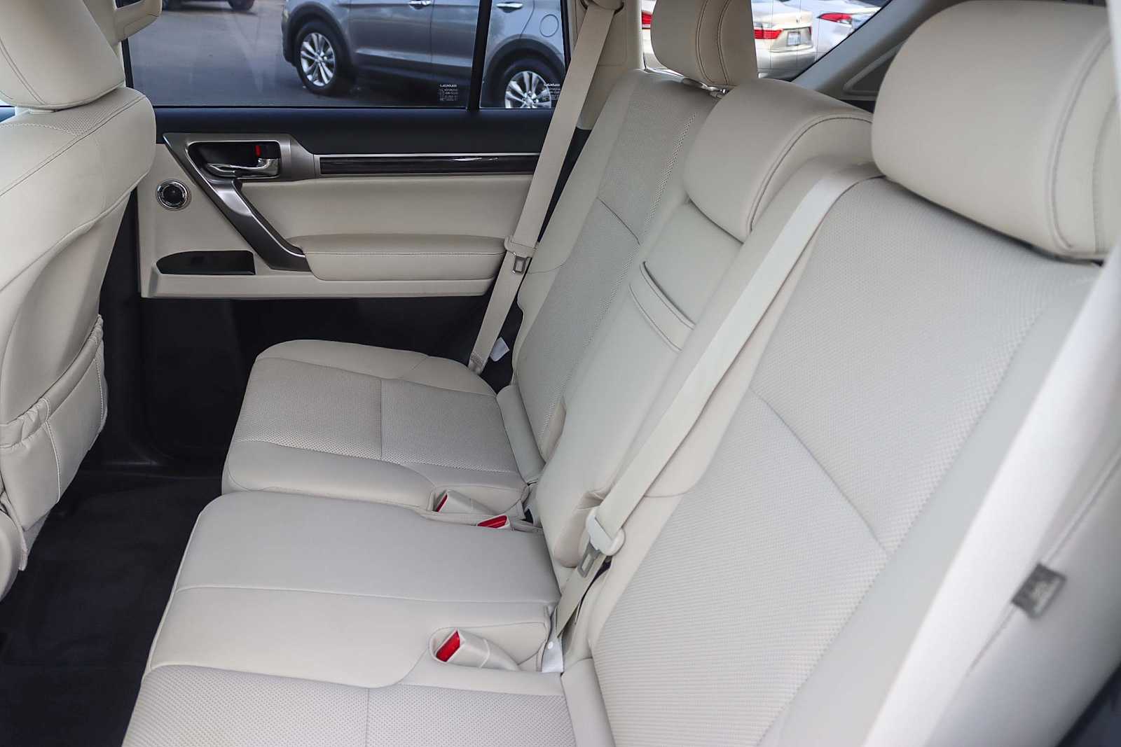 Thumbnail: 2023 Lexus GX - 18