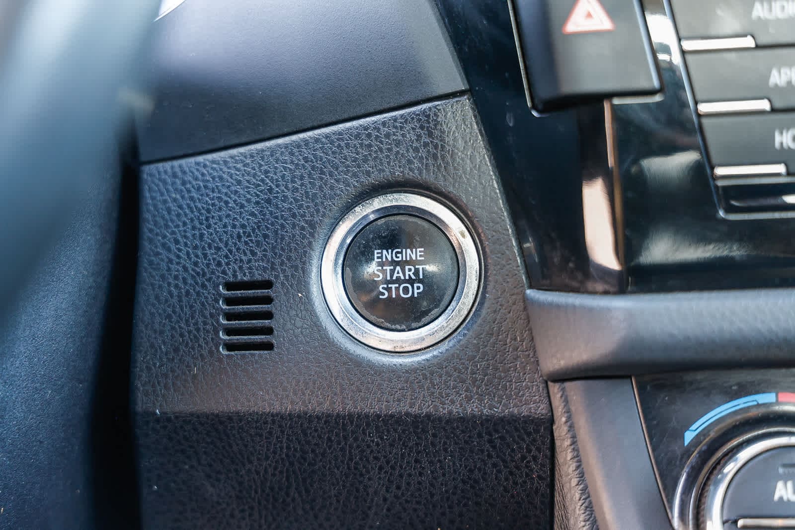 Thumbnail: 2015 Toyota Corolla - 36