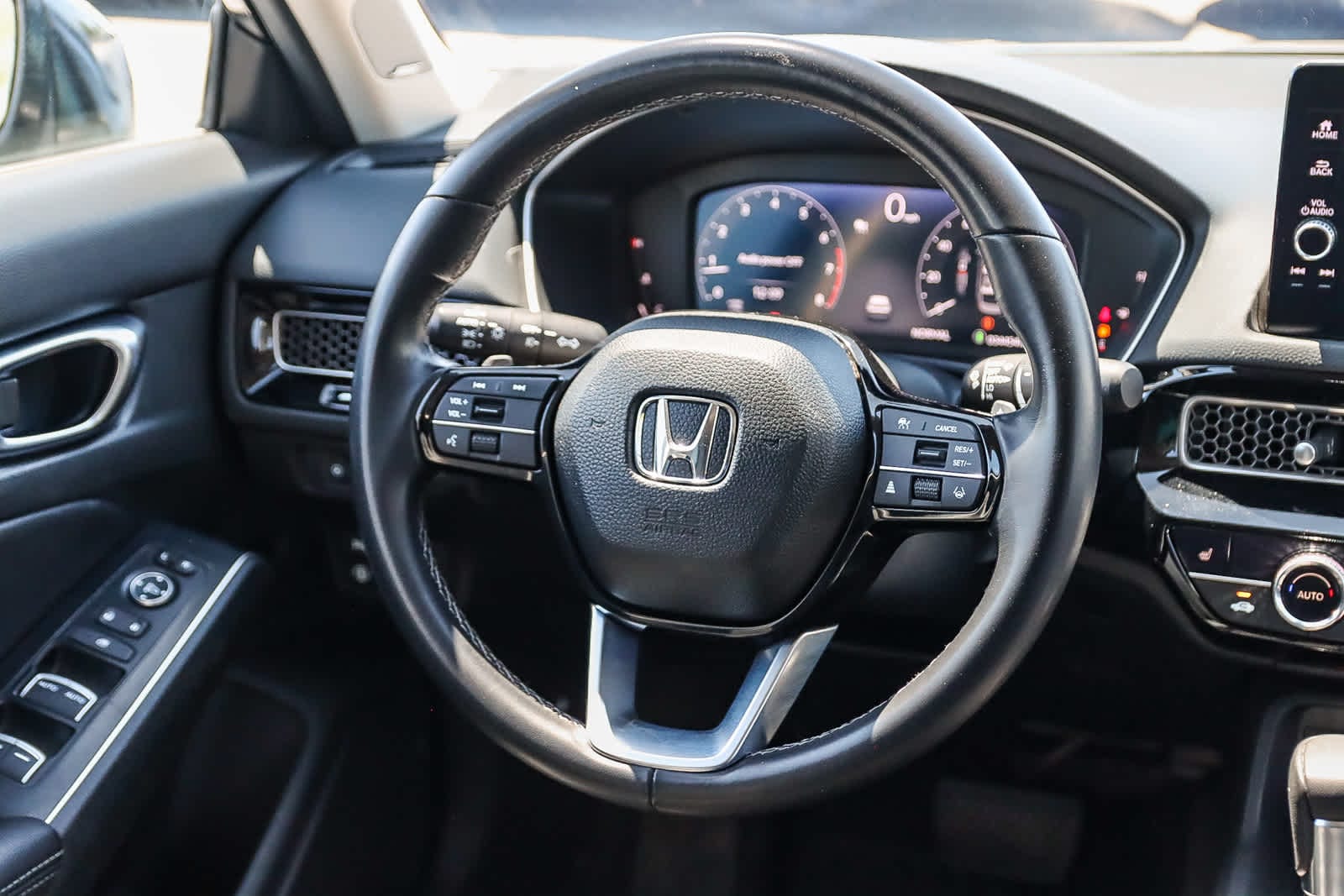 Thumbnail: 2024 Honda Civic - 14