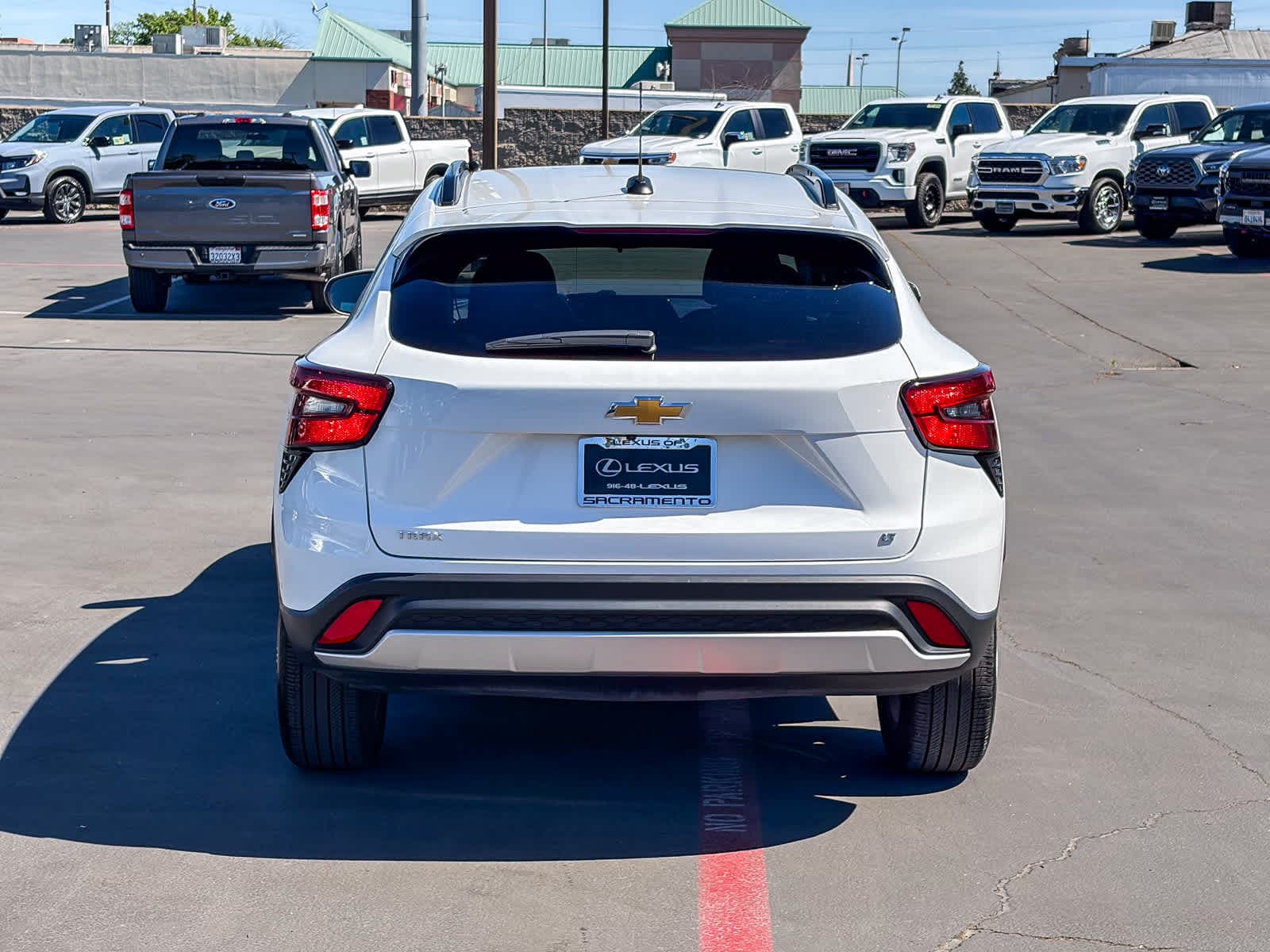 2025 Chevrolet Trax LT photo 2