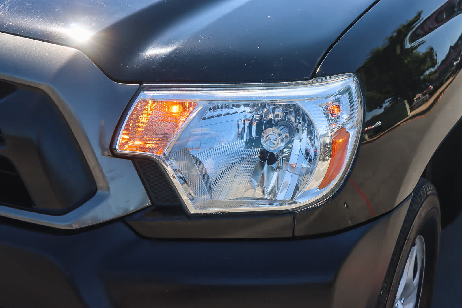 Thumbnail: 2014 Toyota Tacoma - 7