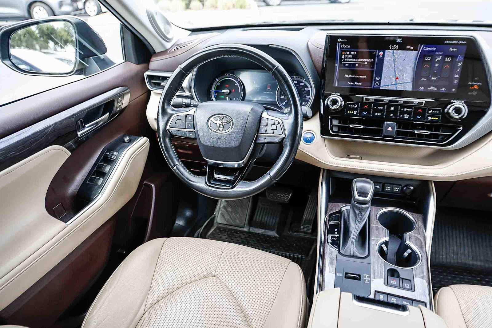 Thumbnail: 2021 Toyota Highlander - 15