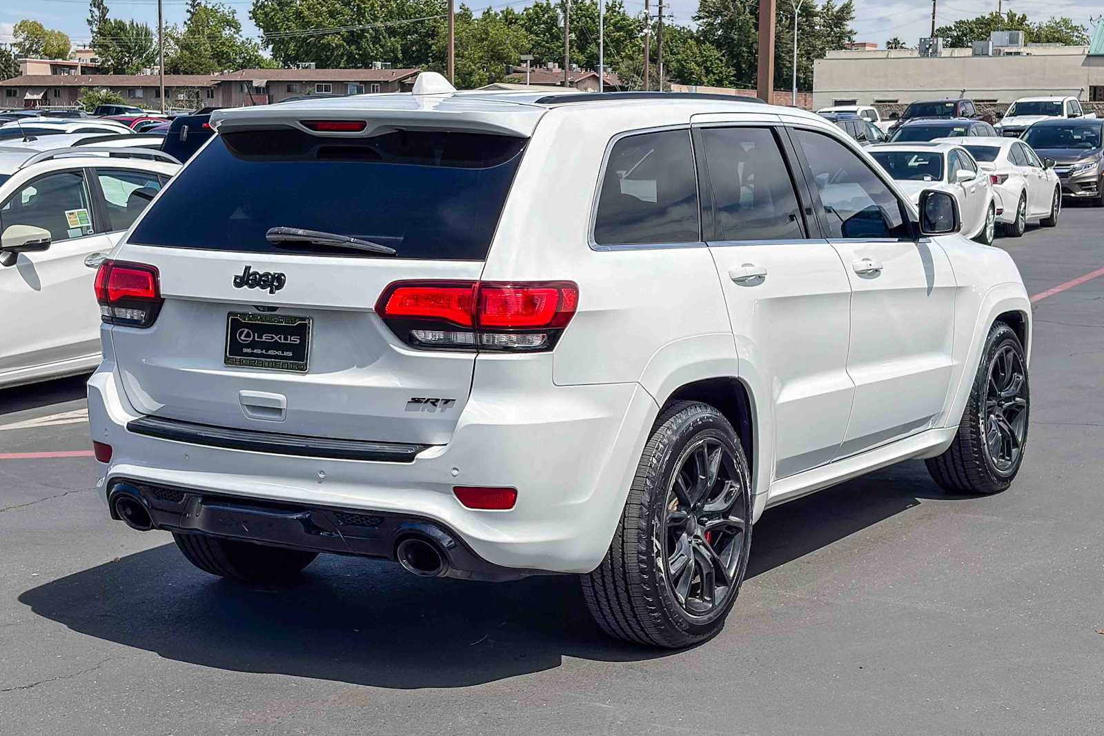 Thumbnail: 2015 Jeep Grand Cherokee - 4