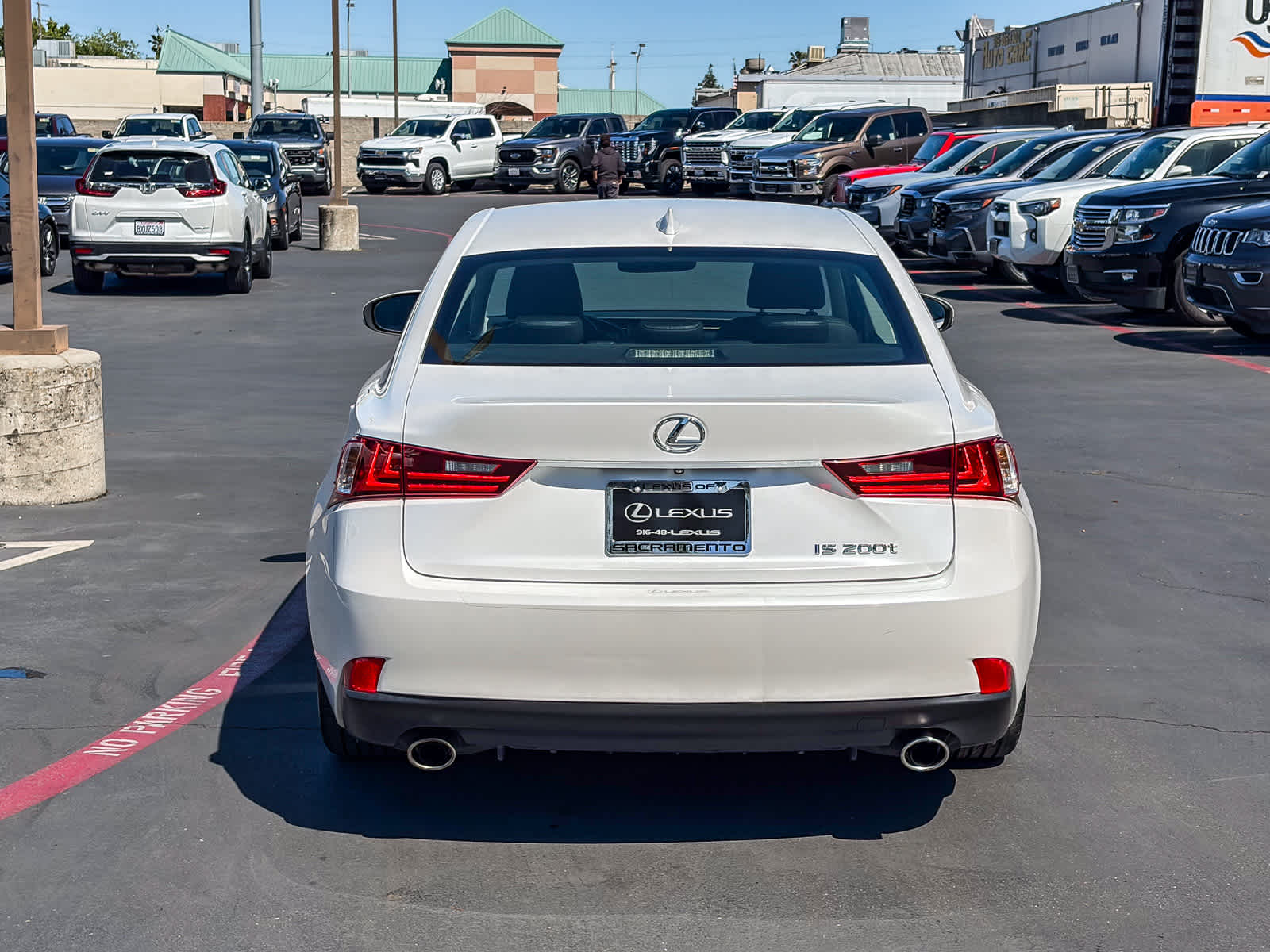 2016 LEXUS IS 200t photo 2