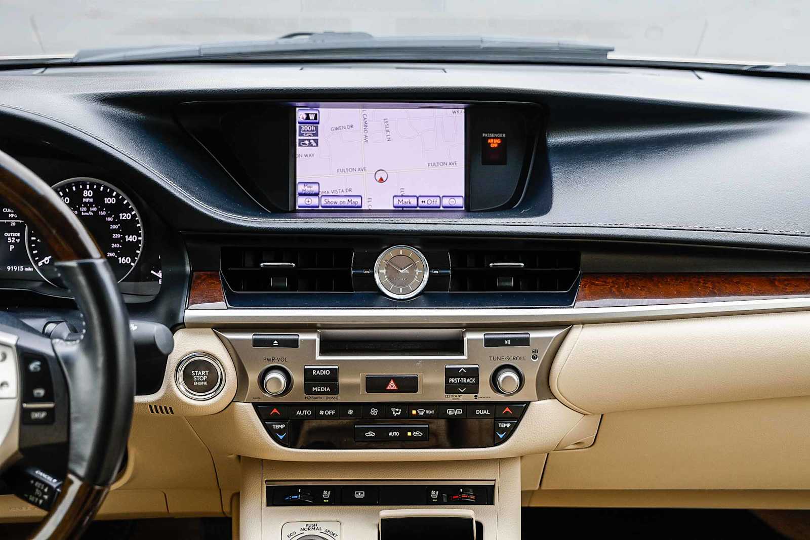 Thumbnail: 2013 Lexus ES - 11