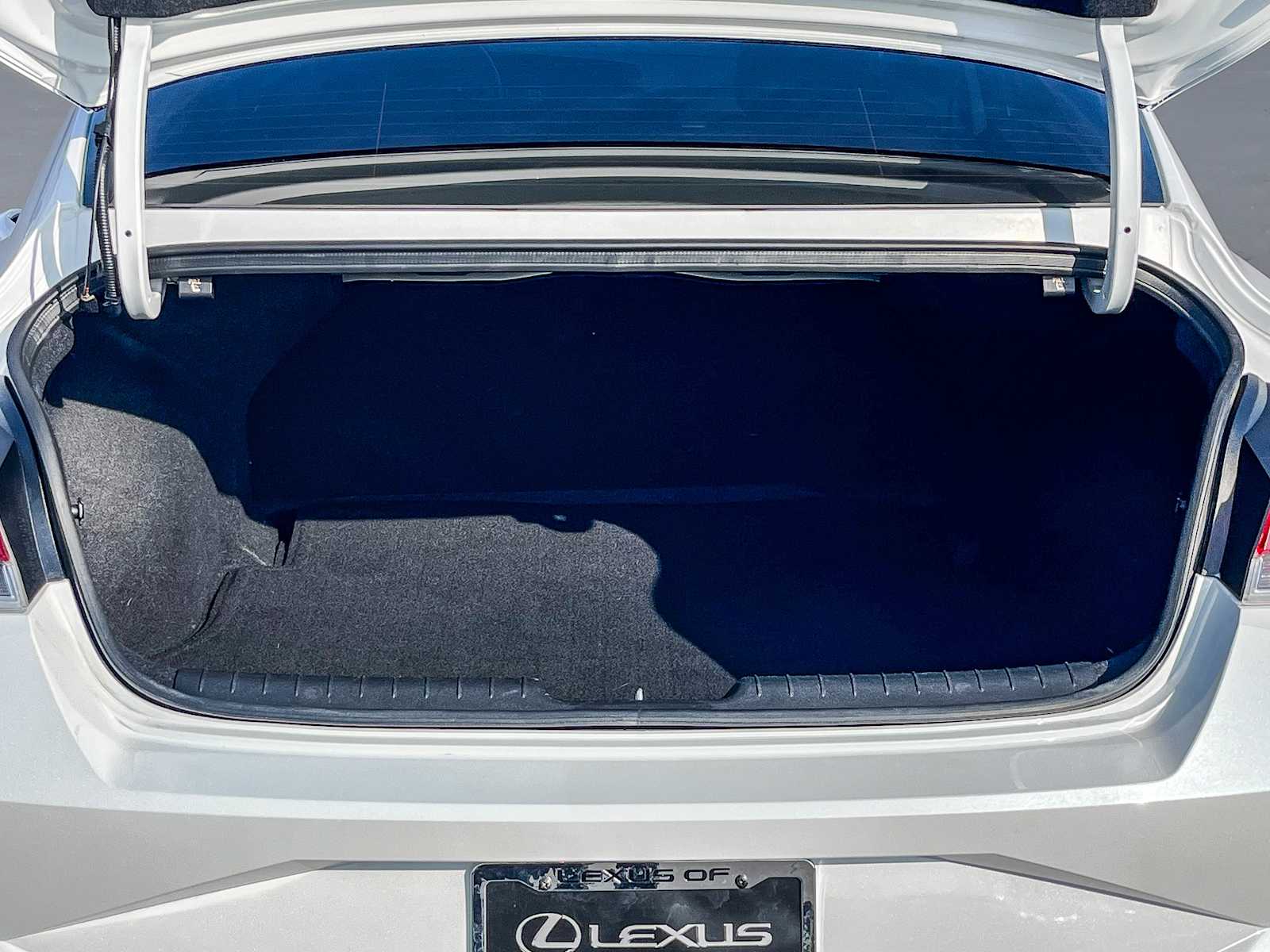 Thumbnail: 2023 Hyundai Elantra - 25