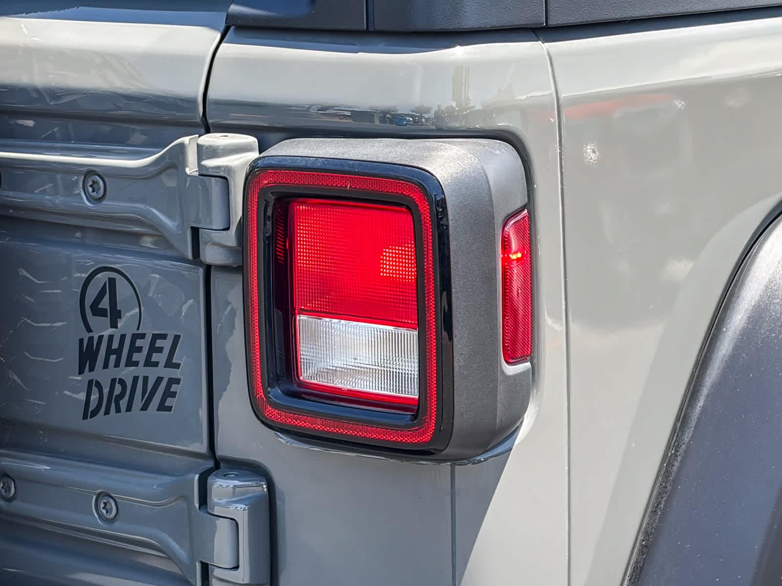 Thumbnail: 2021 Jeep Wrangler - 7