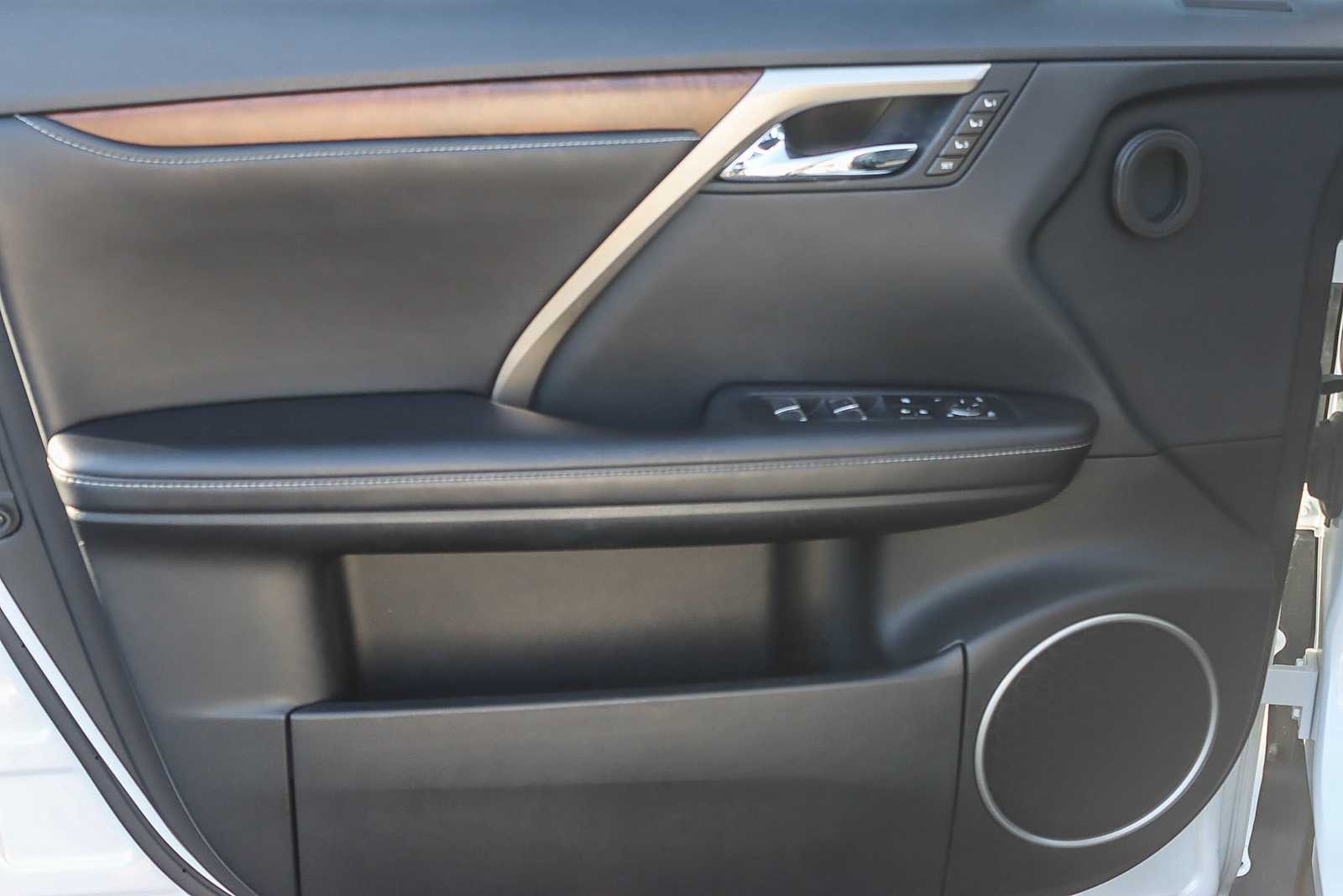 Thumbnail: 2020 Lexus RX - 21