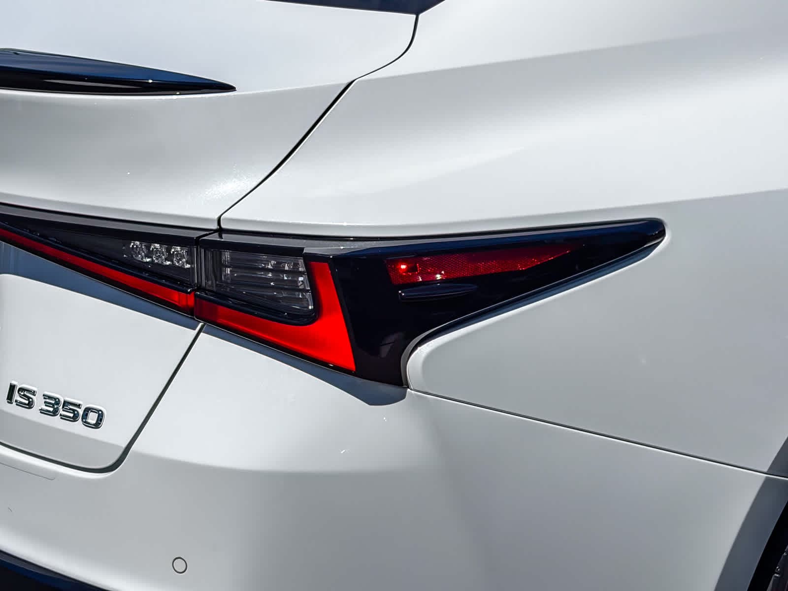 Thumbnail: 2021 Lexus IS - 8