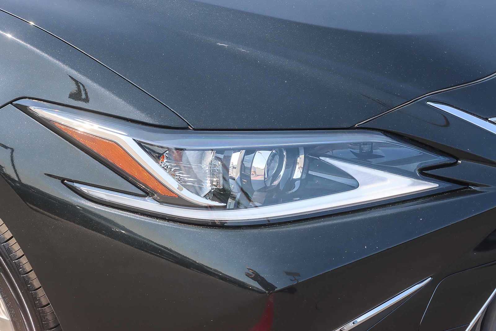 Thumbnail: 2019 Lexus ES - 7