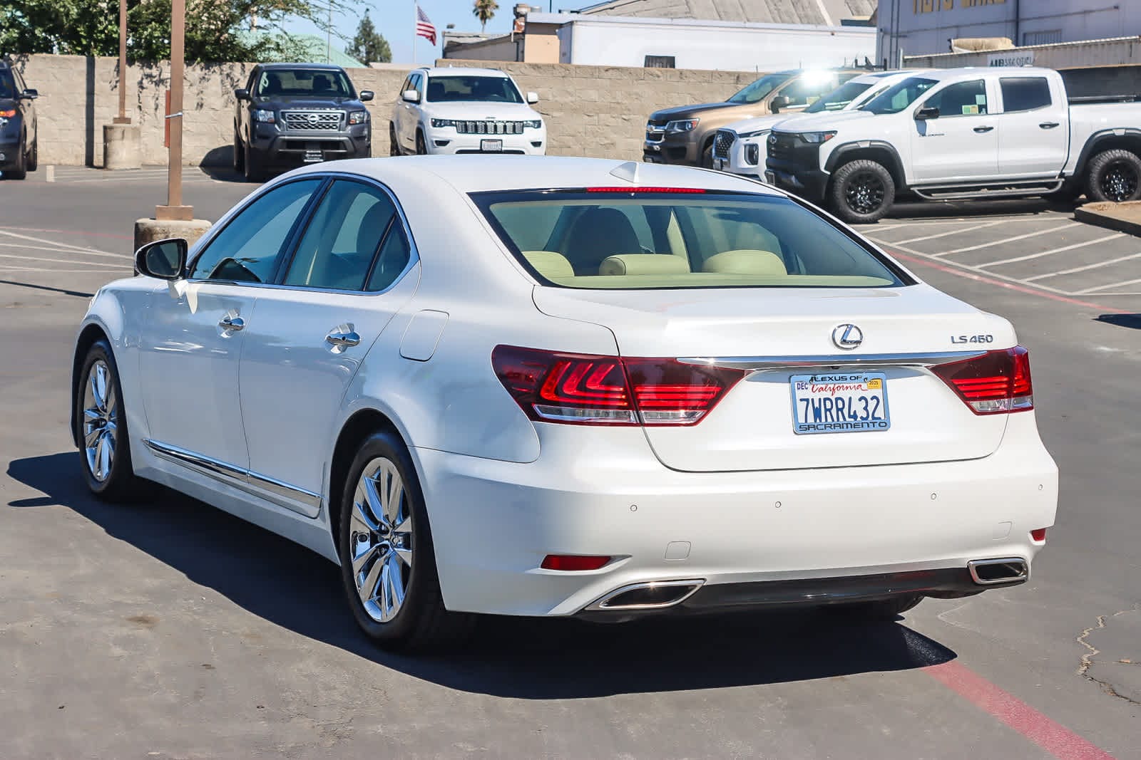 Thumbnail: 2014 Lexus LS - 2