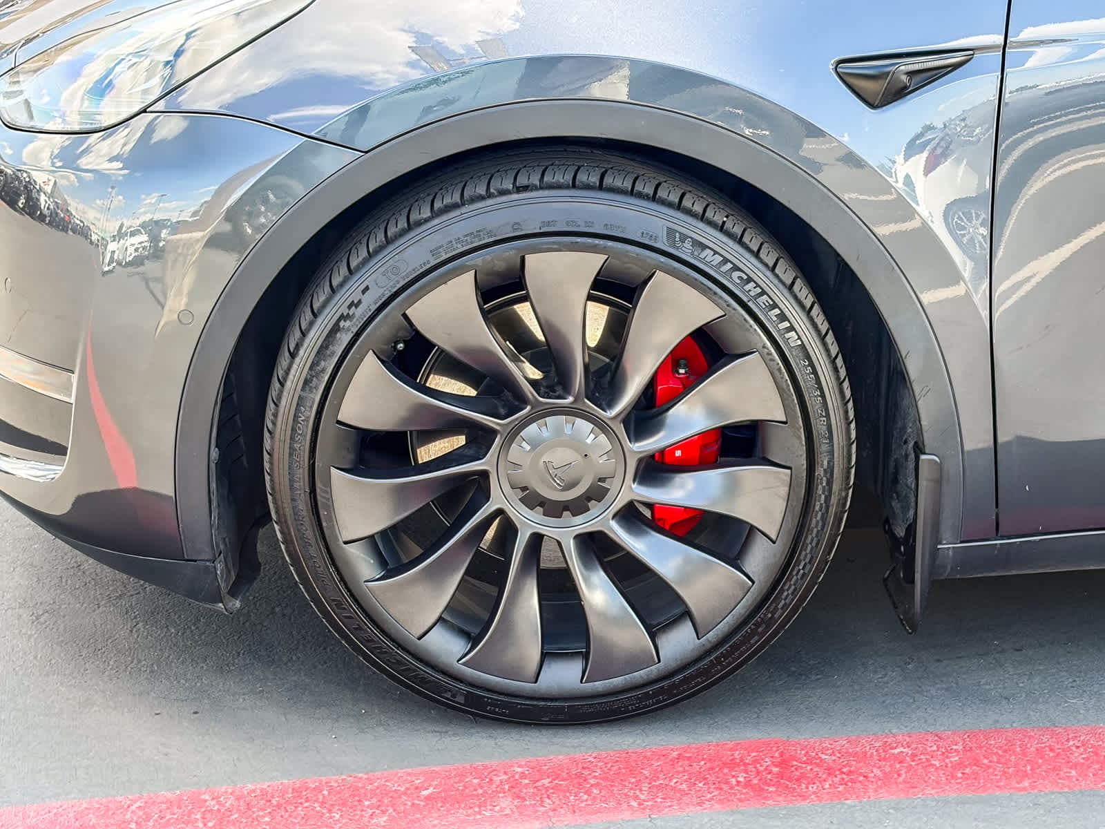 Thumbnail: 2022 Tesla Model Y - 9