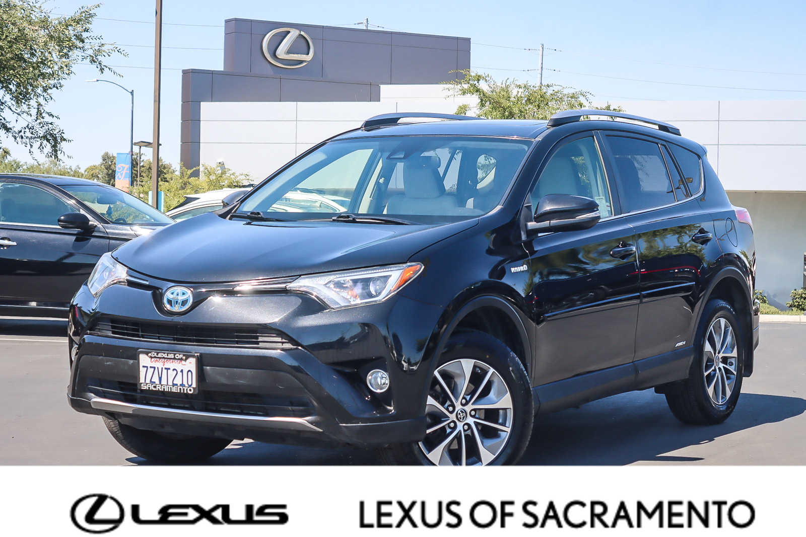 Thumbnail: 2017 Toyota RAV4 - 1