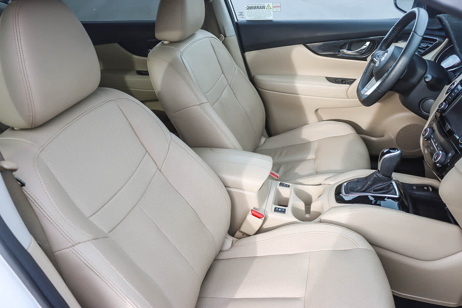 Thumbnail: 2020 Nissan Rogue - 15