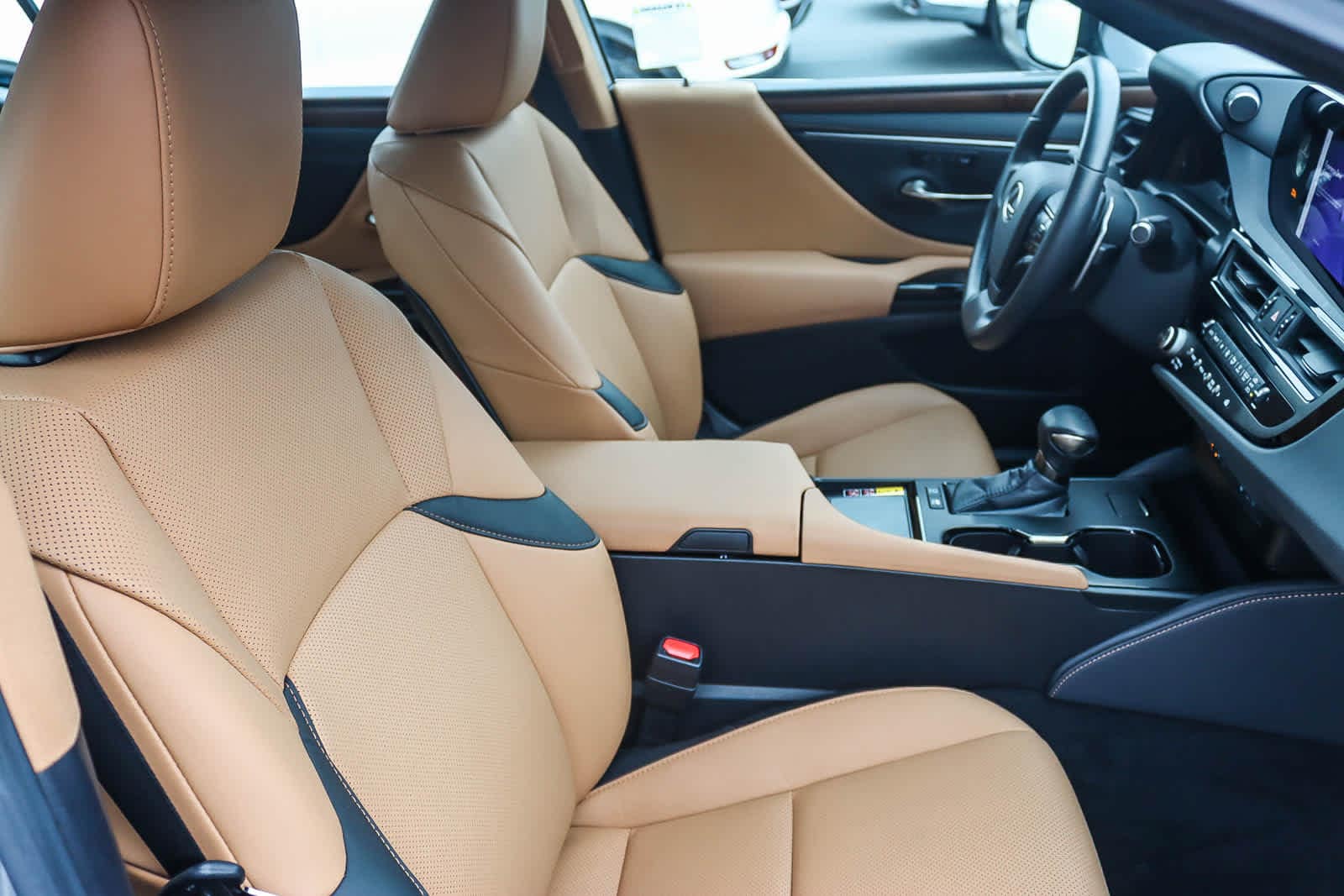 Thumbnail: 2025 Lexus ES - 16