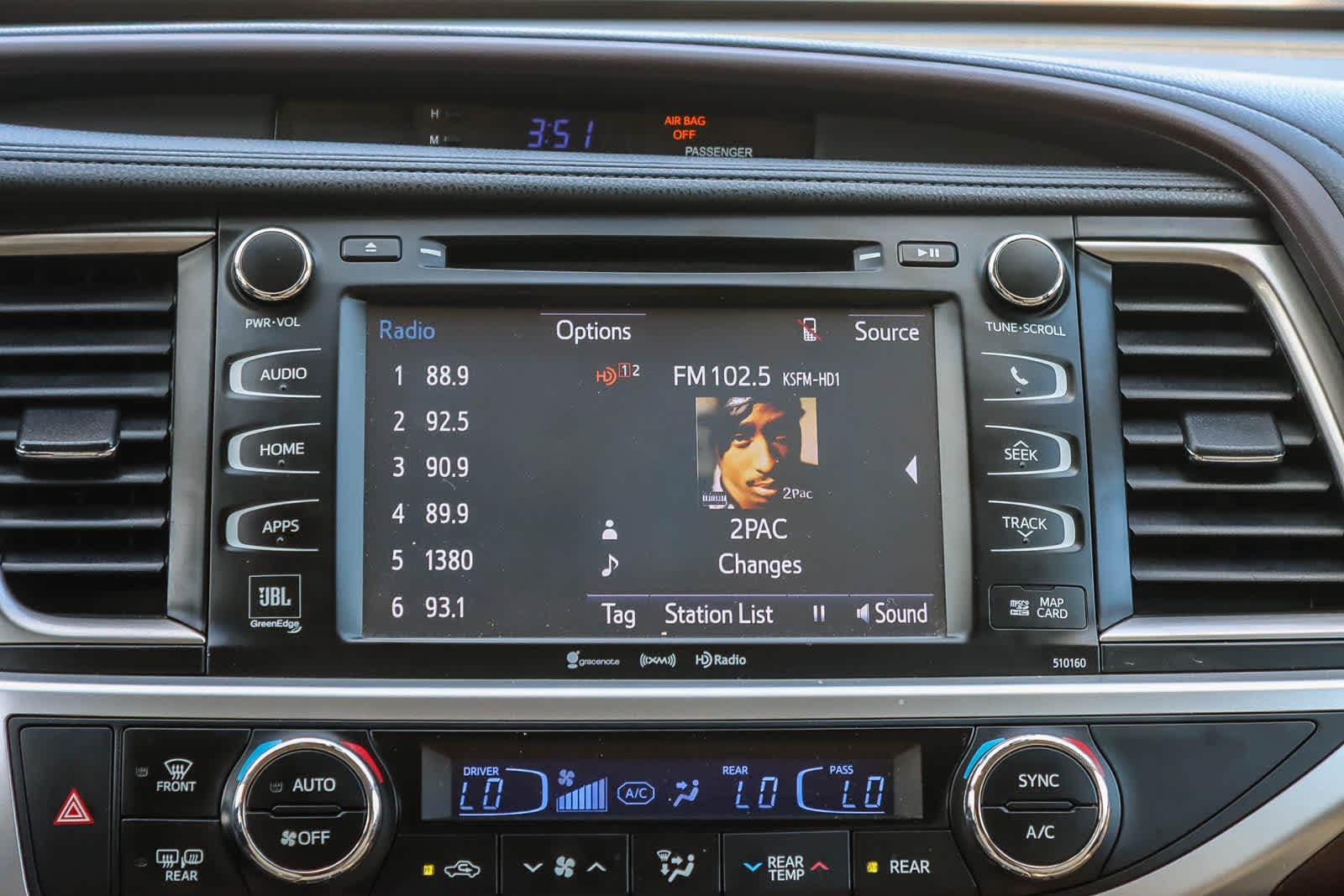 Thumbnail: 2016 Toyota Highlander - 13