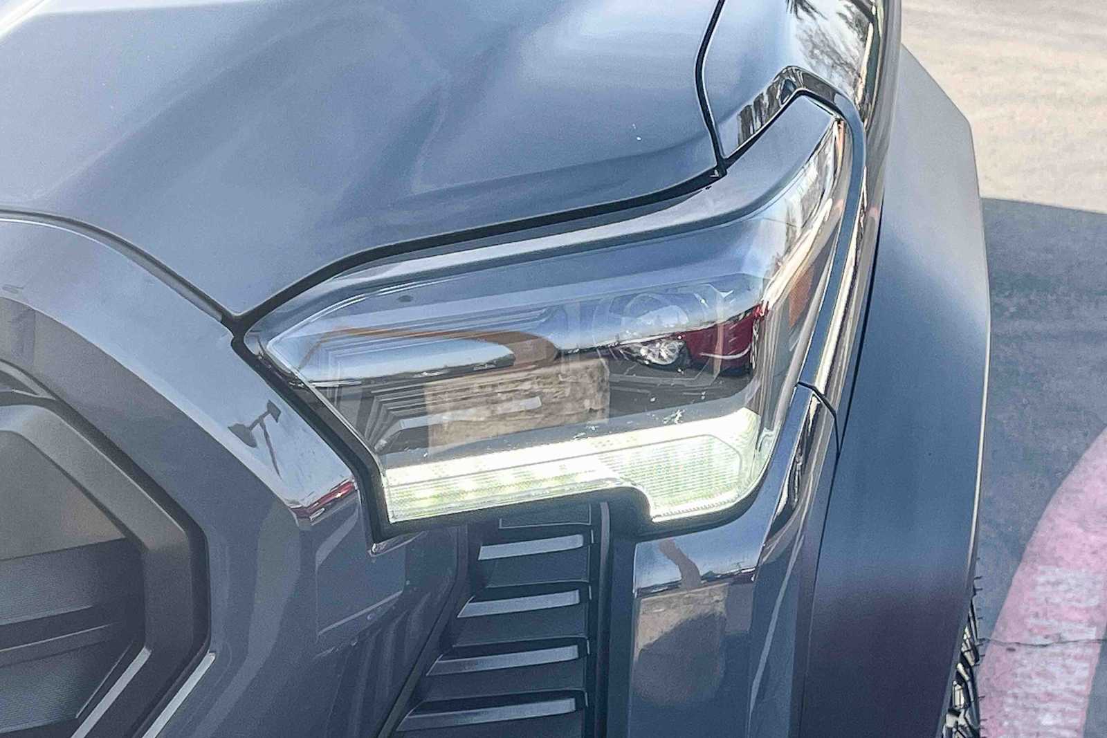 2025 Toyota Tacoma i-FORCE MAX Trailhunter photo 6