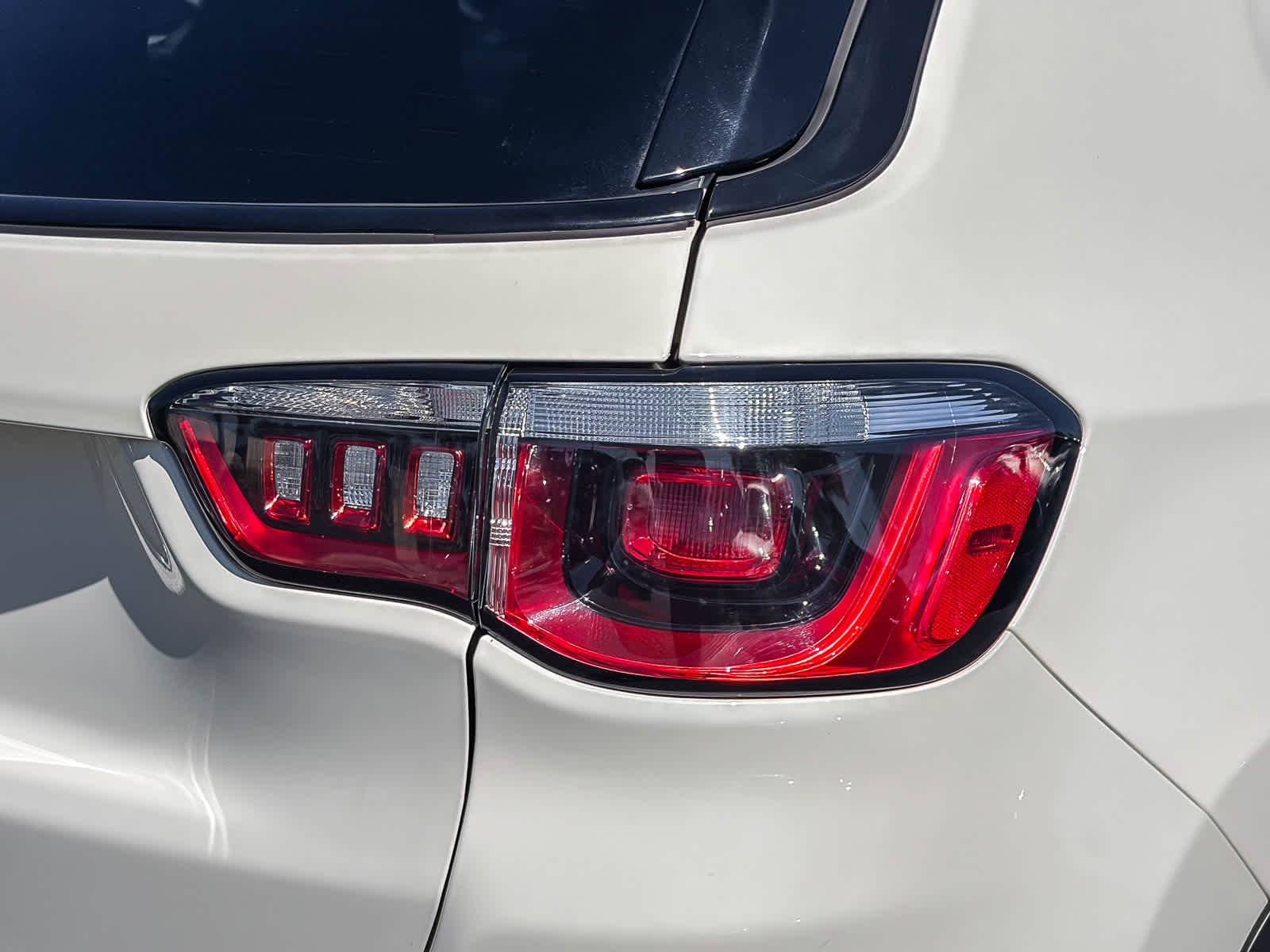 Thumbnail: 2019 Jeep Compass - 8