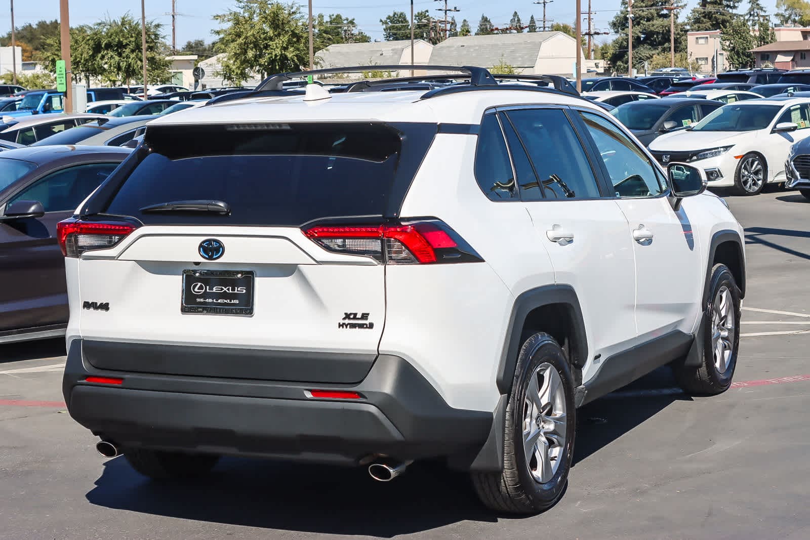 Thumbnail: 2022 Toyota RAV4 - 4