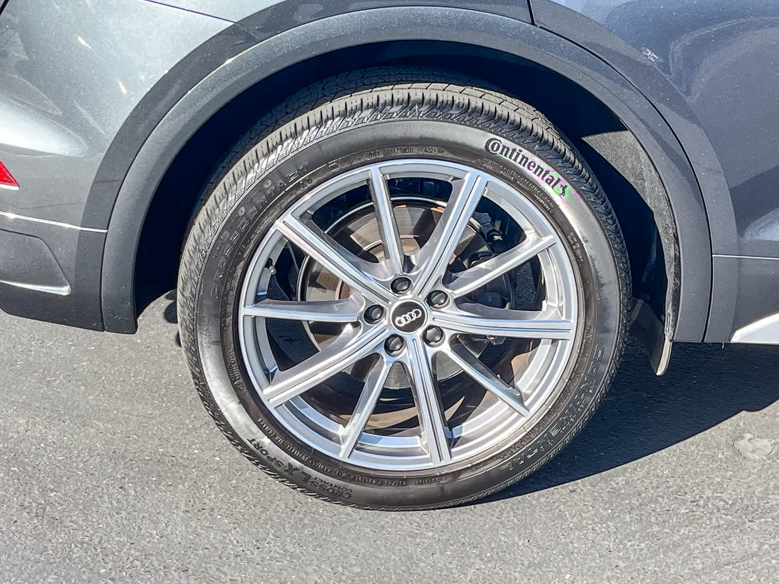 Thumbnail: 2022 Audi SQ5 - 10