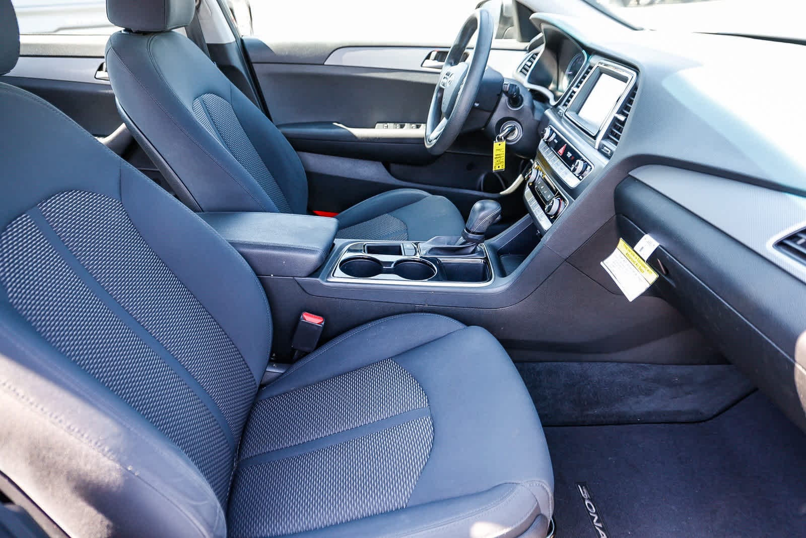 Thumbnail: 2019 Hyundai Sonata - 17
