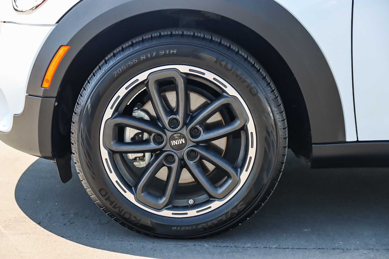 Thumbnail: 2016 MINI Cooper Countryman - 9
