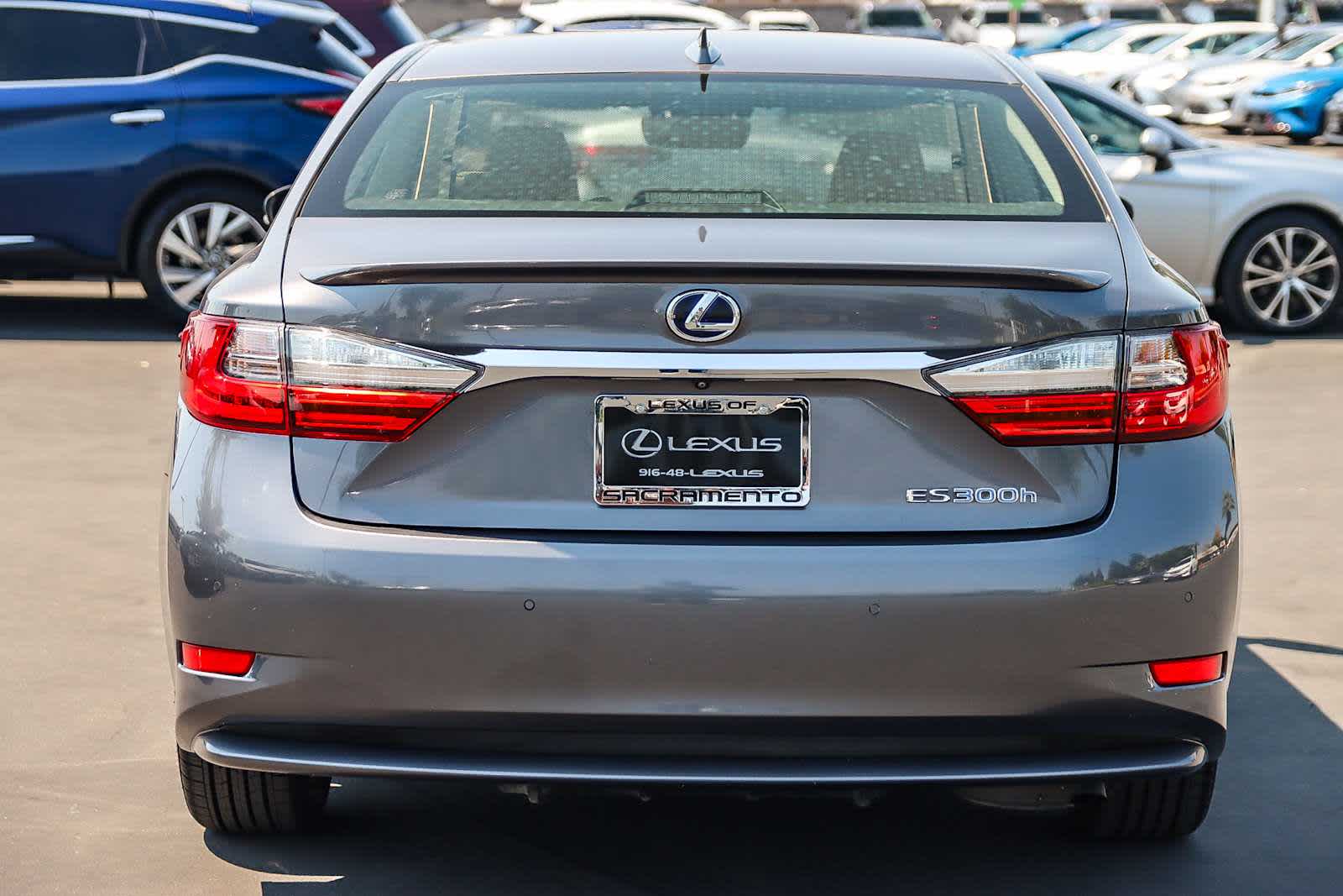 Thumbnail: 2017 Lexus ES - 6