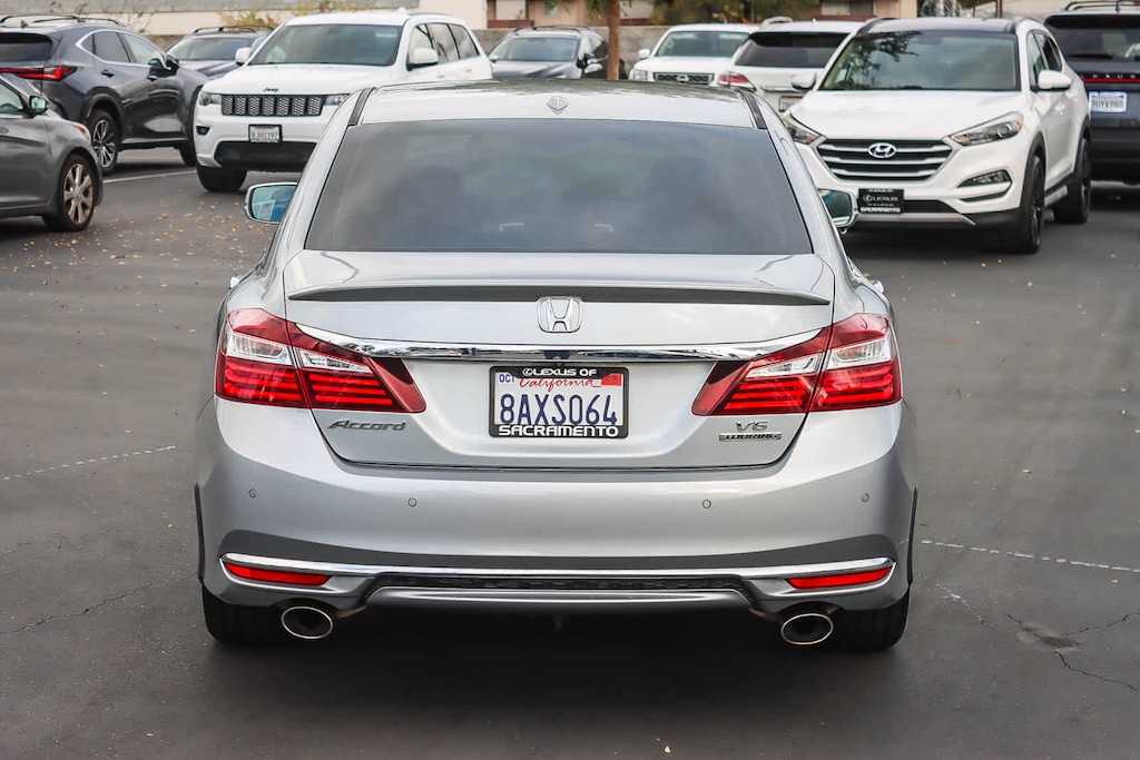 Used 2017 Honda Accord Touring V6 Sedan